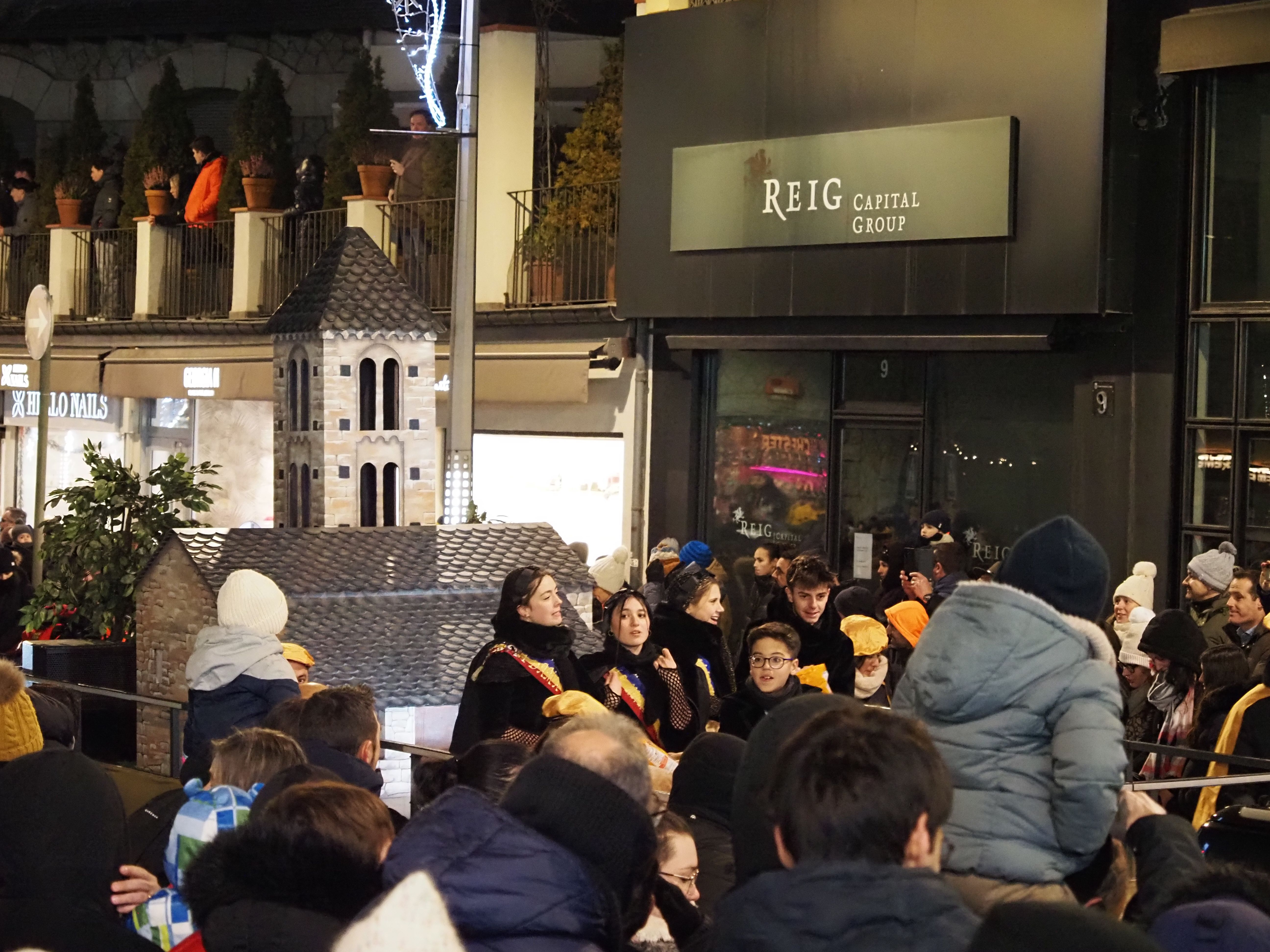 El pubillatge d'Escaldes tampoc s'ha perdut la cavalcada.