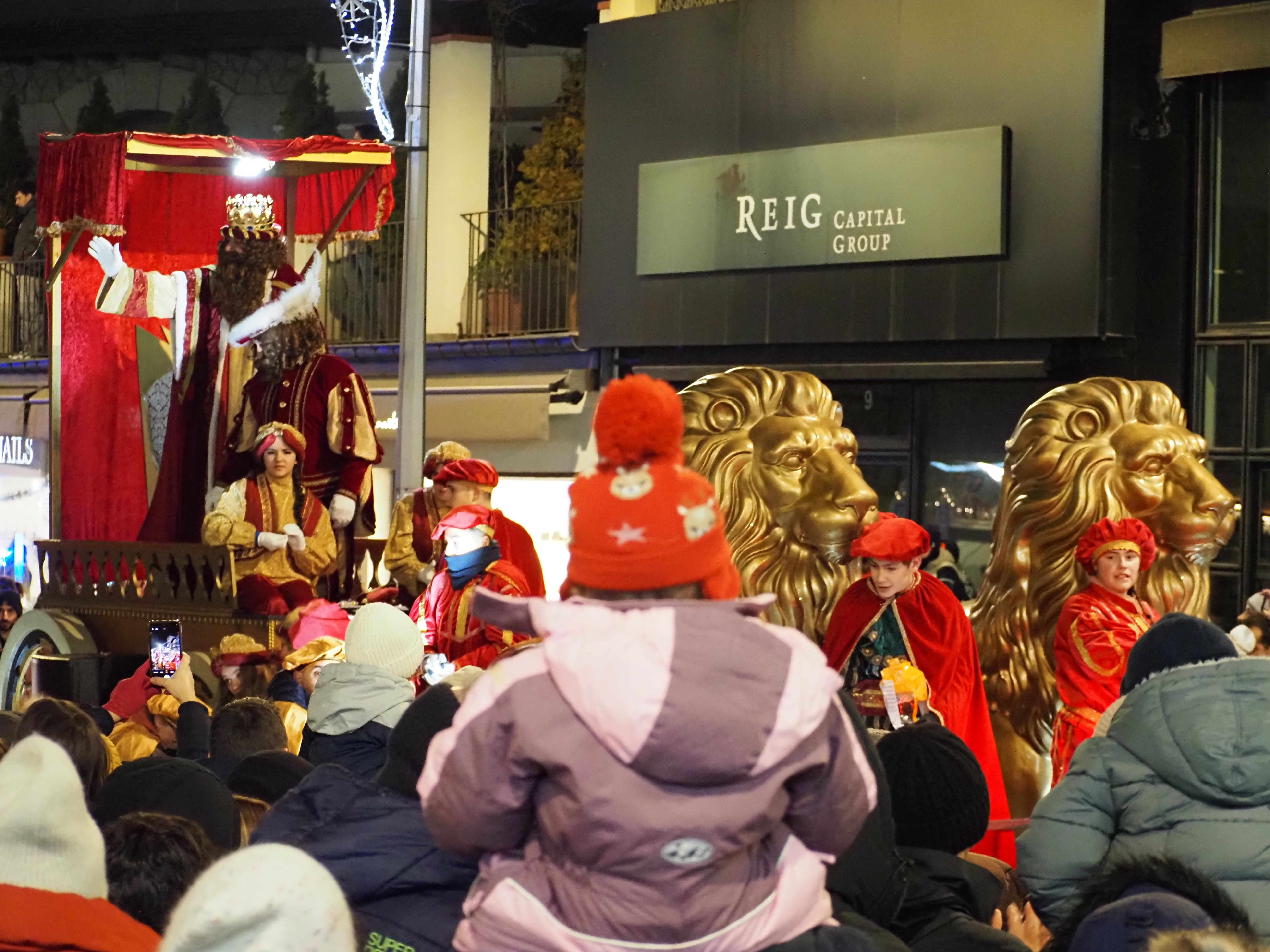 El rei Gaspar durant la cavalcada.