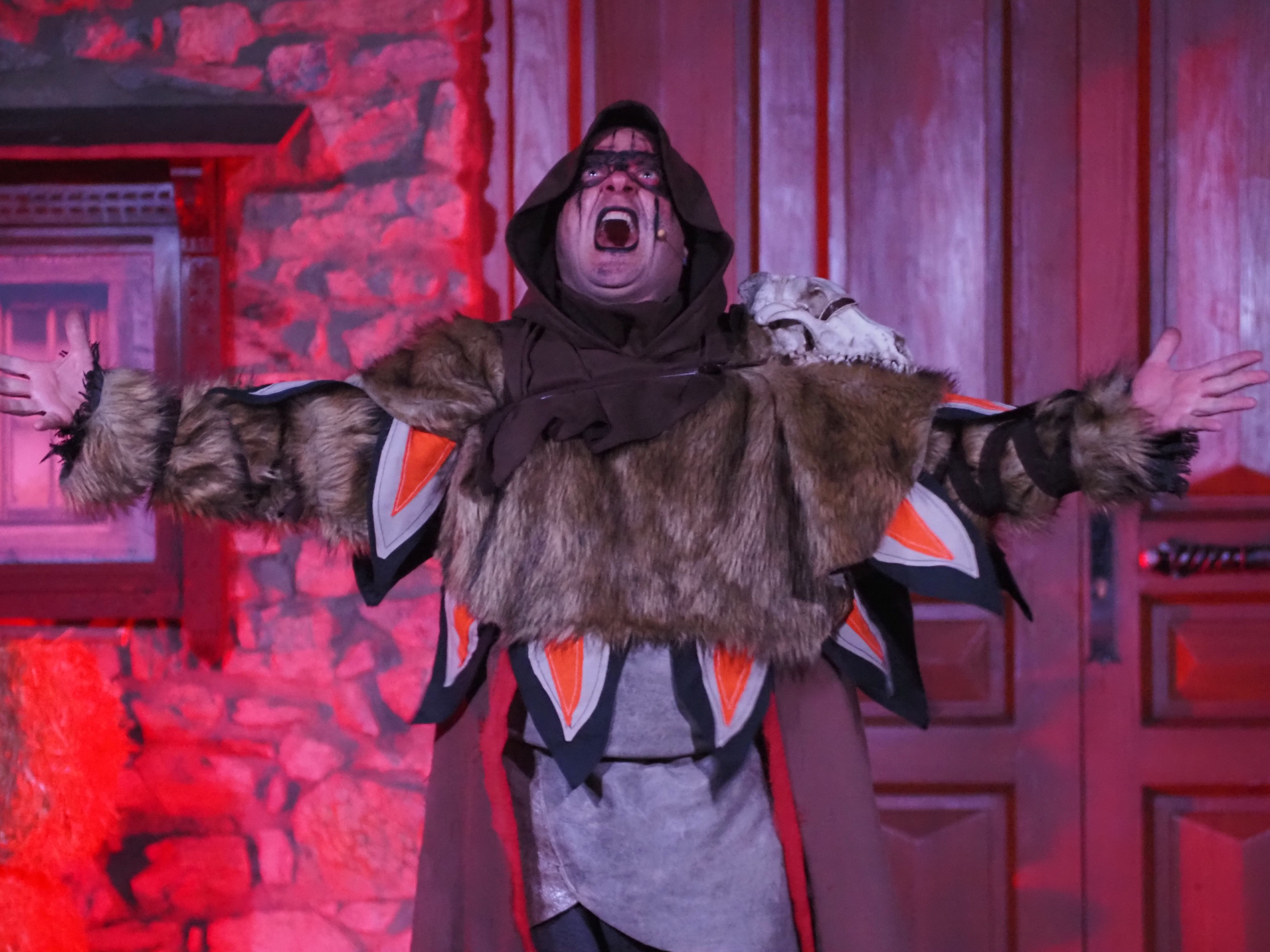 Satanàs mostrant el seu poder. Satanàs mostrant el seu poder.