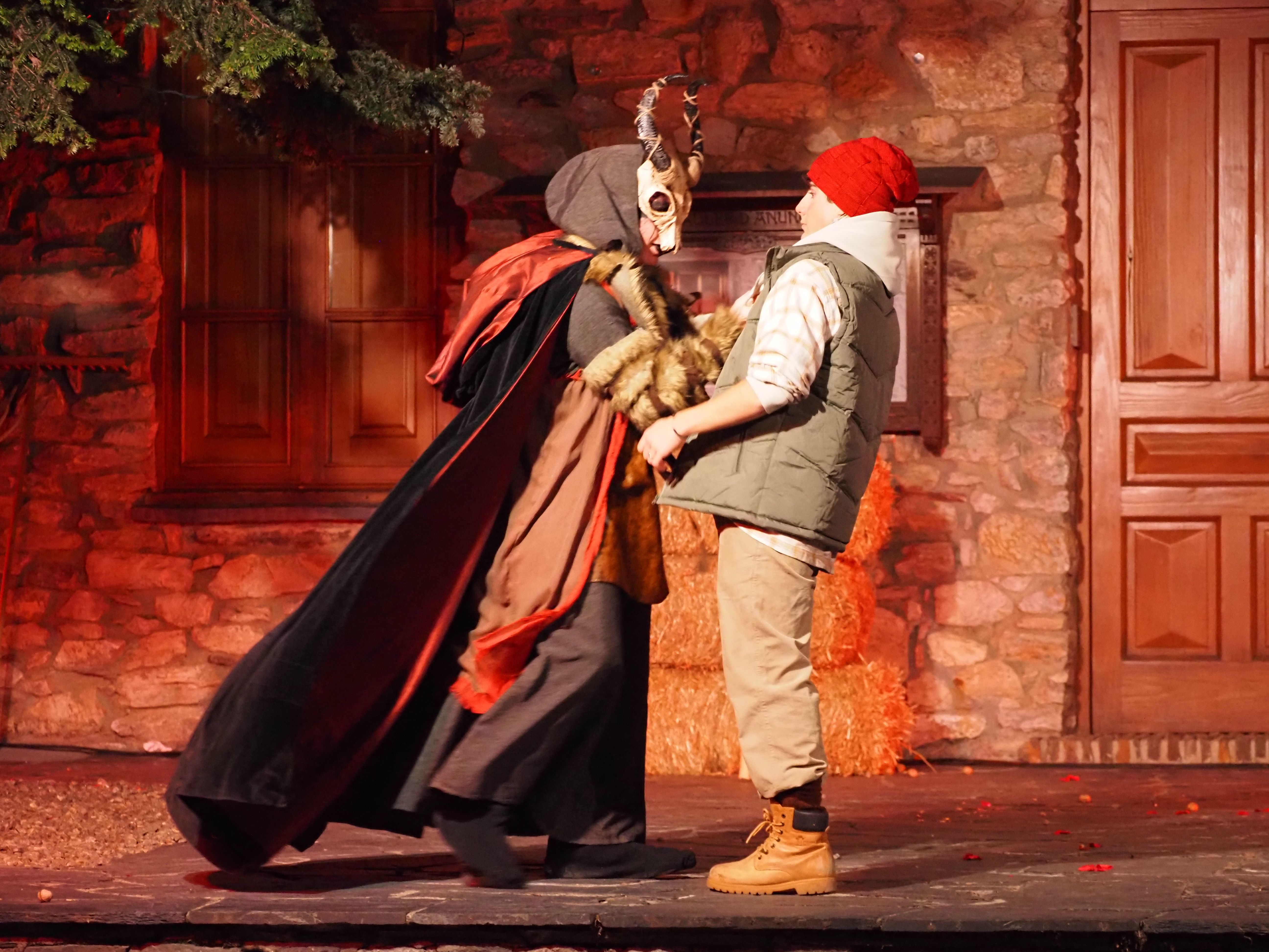 El Lluquet amb un dels dimonis. El Lluquet amb un dels dimonis.