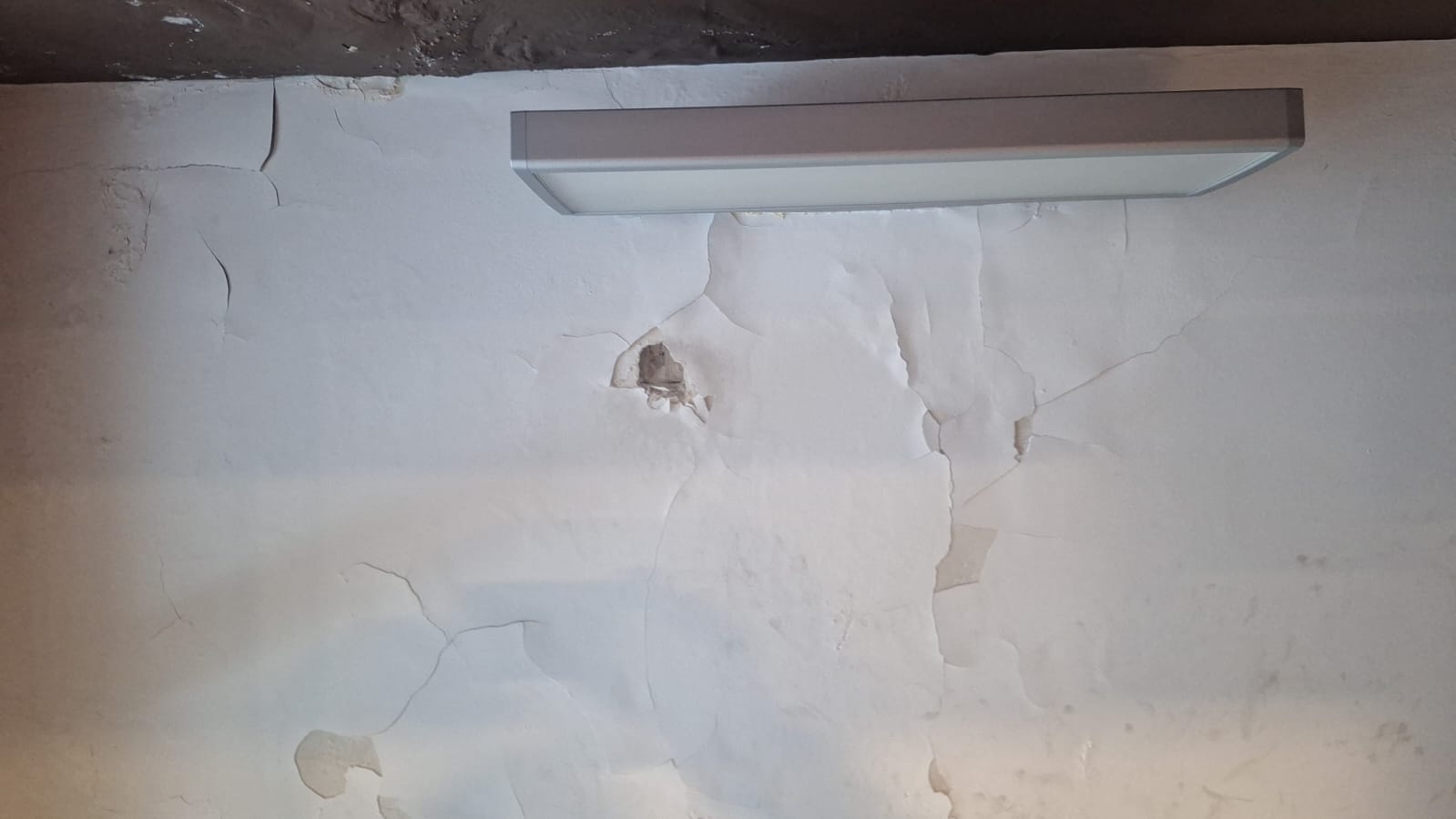 Les humitats són evidents.