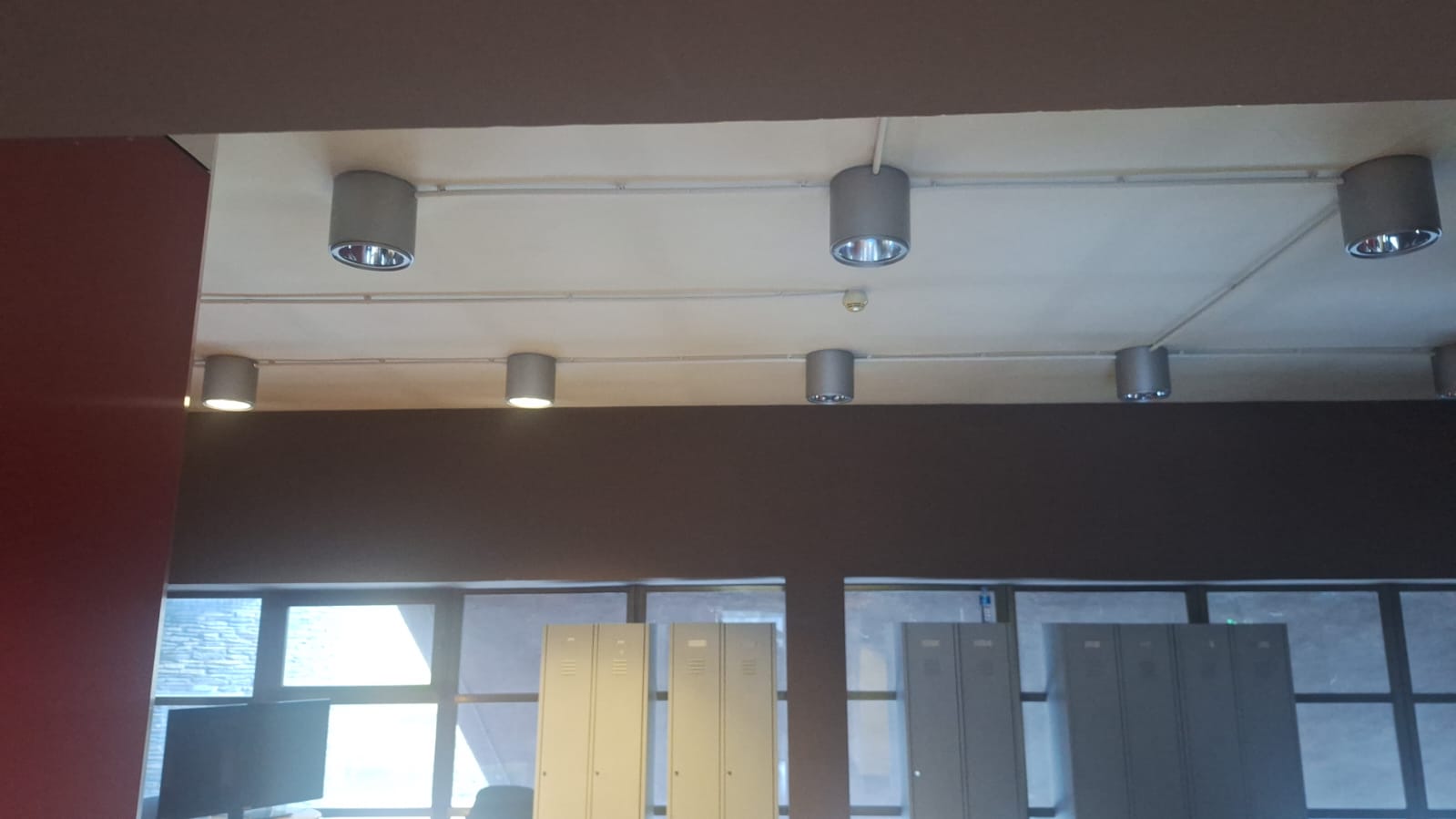 La majoria de llums no funcionen.