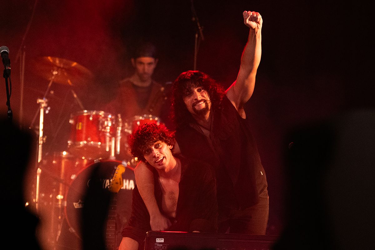 Guim Puig, que interpreta Carles Sabater, i Pol Monen, en el paper de Pep Sala.