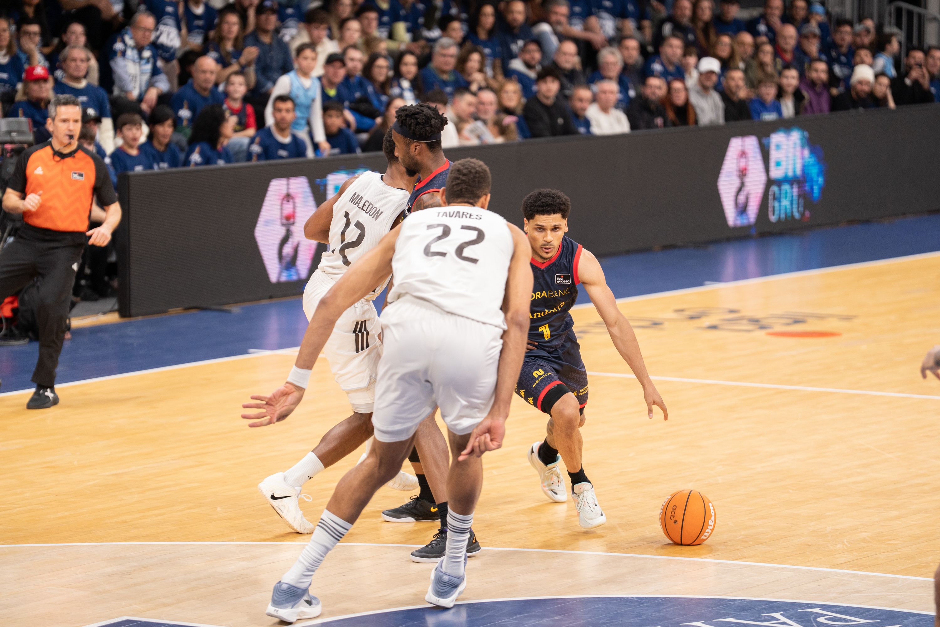 Xavier Castañeda en el partit contra el Real Madrid.