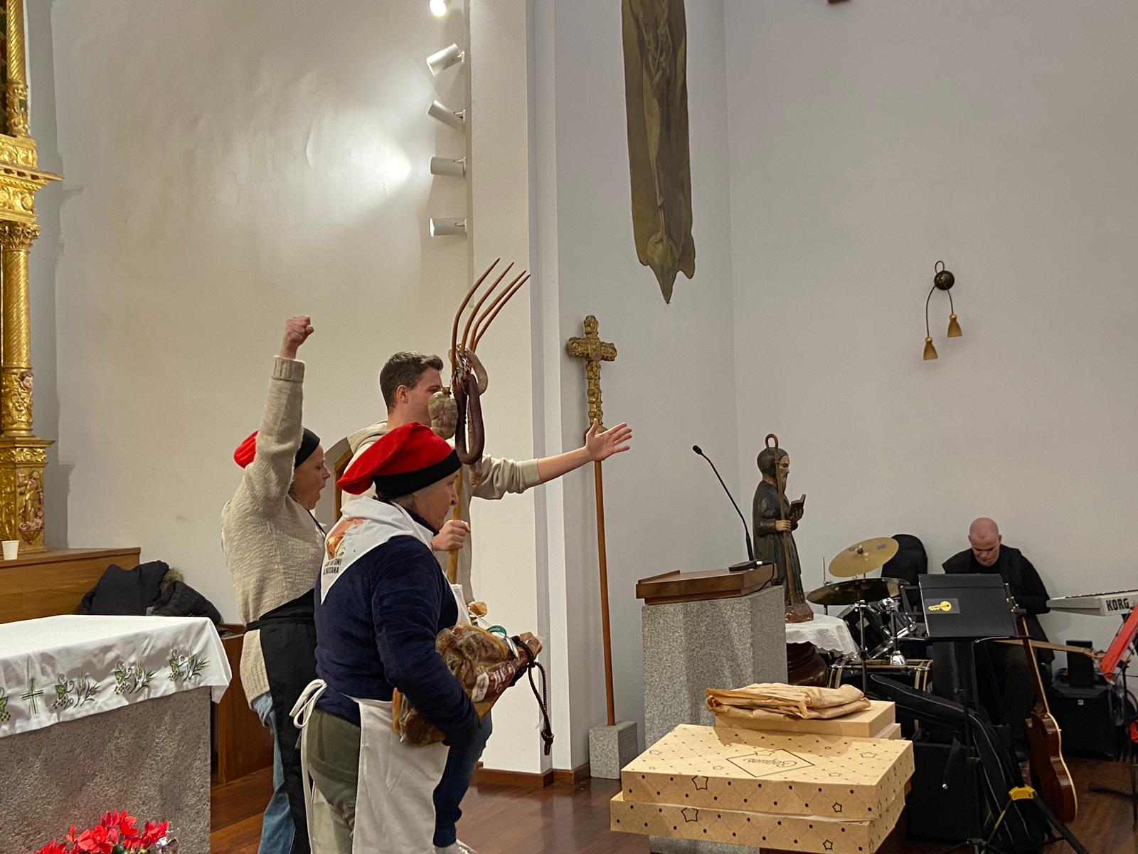 El 'trio' responsable d'aconseguir una gran quantitat de diners per a causes benèfiques. 