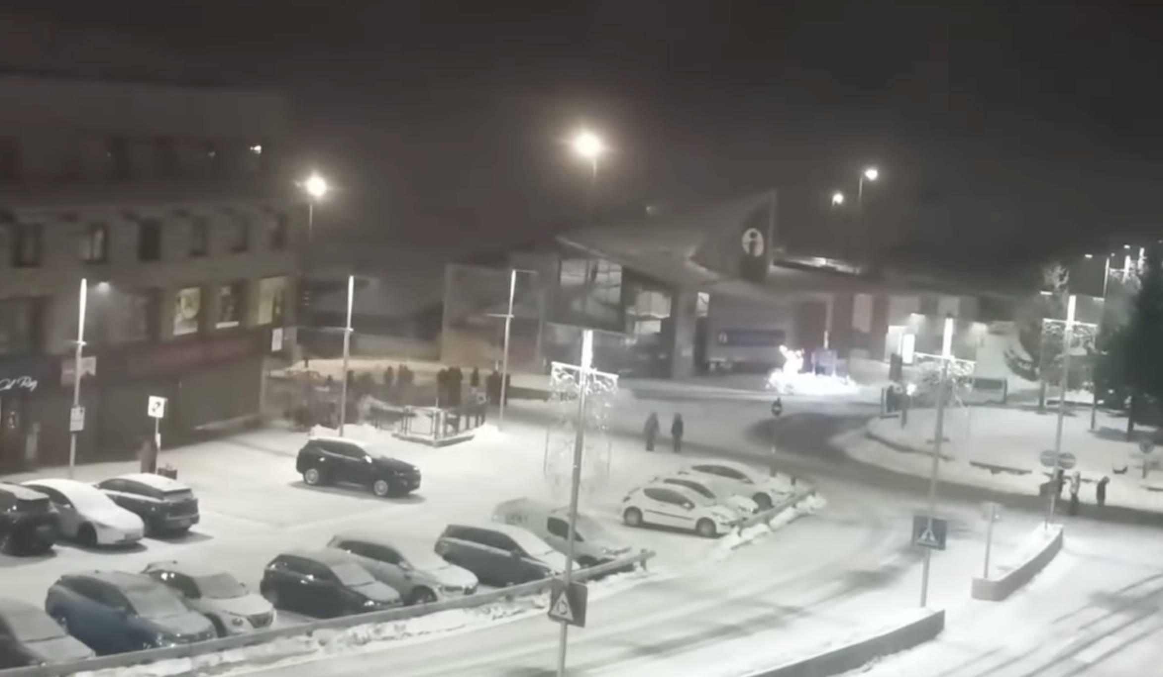 La matinada de dissabte va ser moguda pels aldarulls nocturns registrats al Pas.