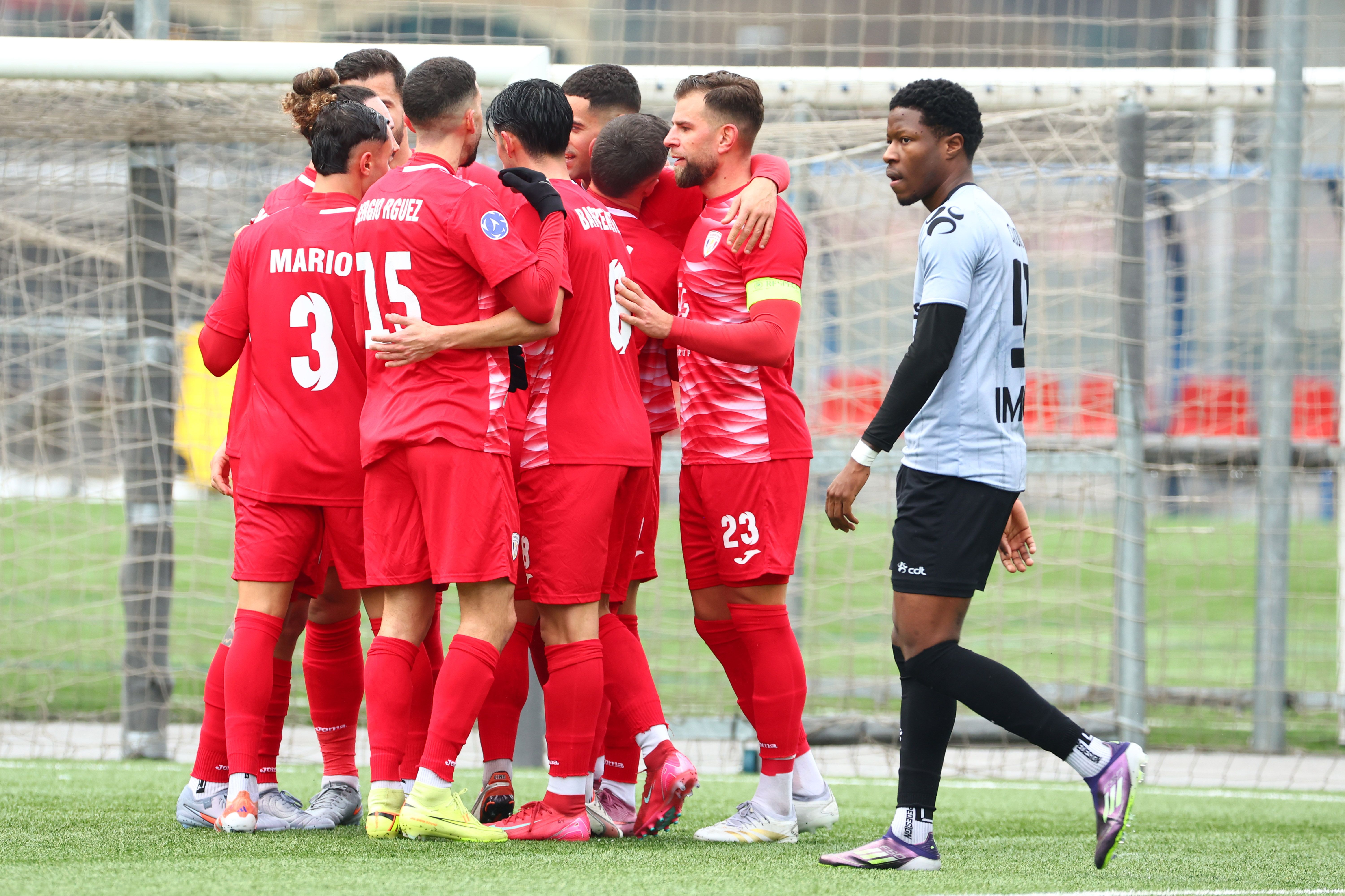 Els jugadors de l'FC Santa Coloma, celebrant un dels gols.