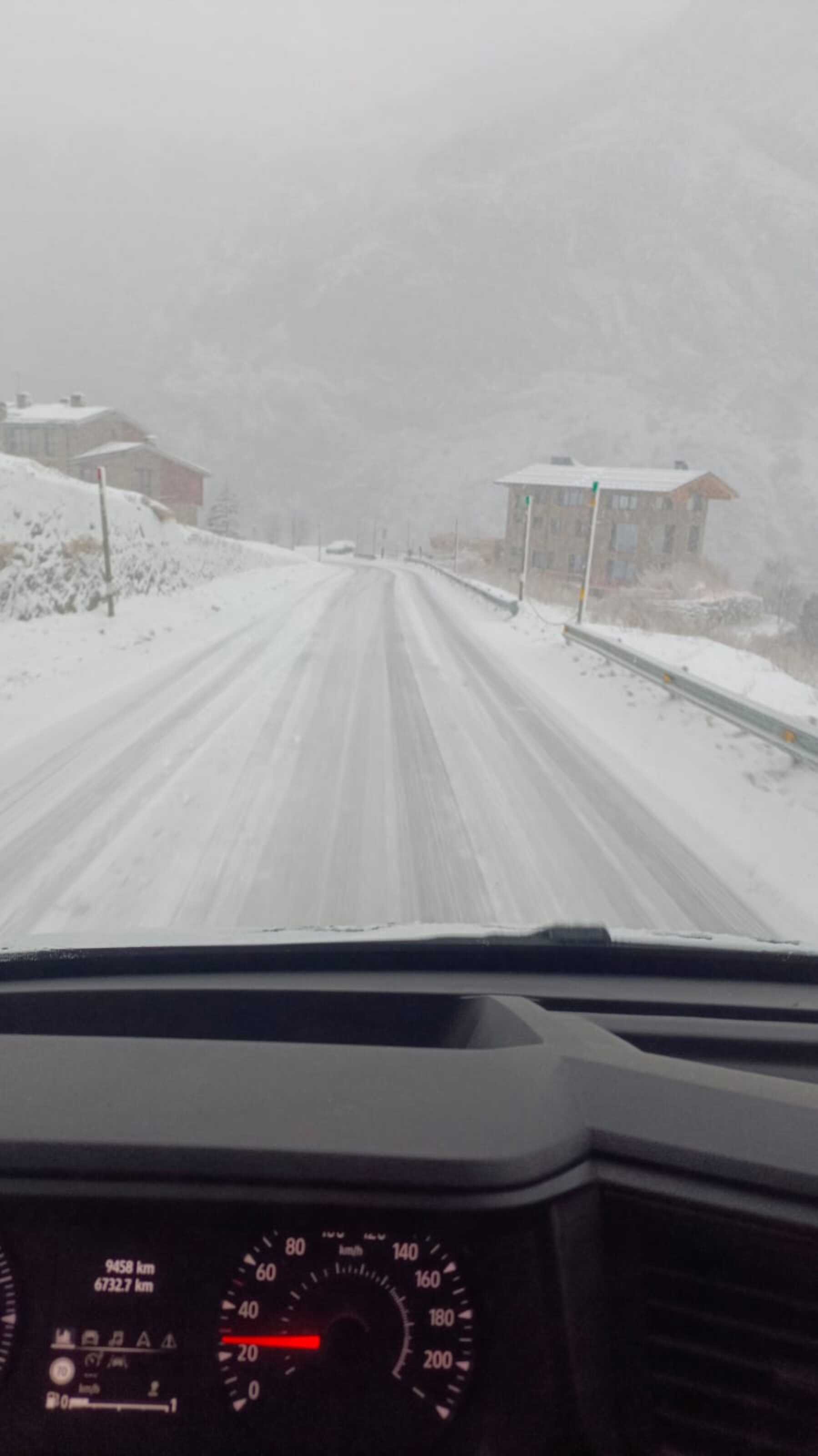 Vista que tenia un conductor passant per la carretera del Forn a Canillo.