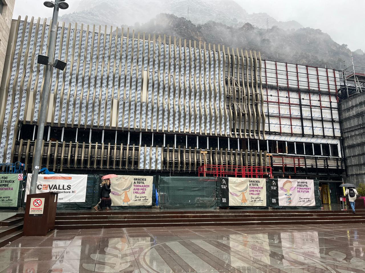 La façana del centre cultural i de congressos, aquest dimarts.