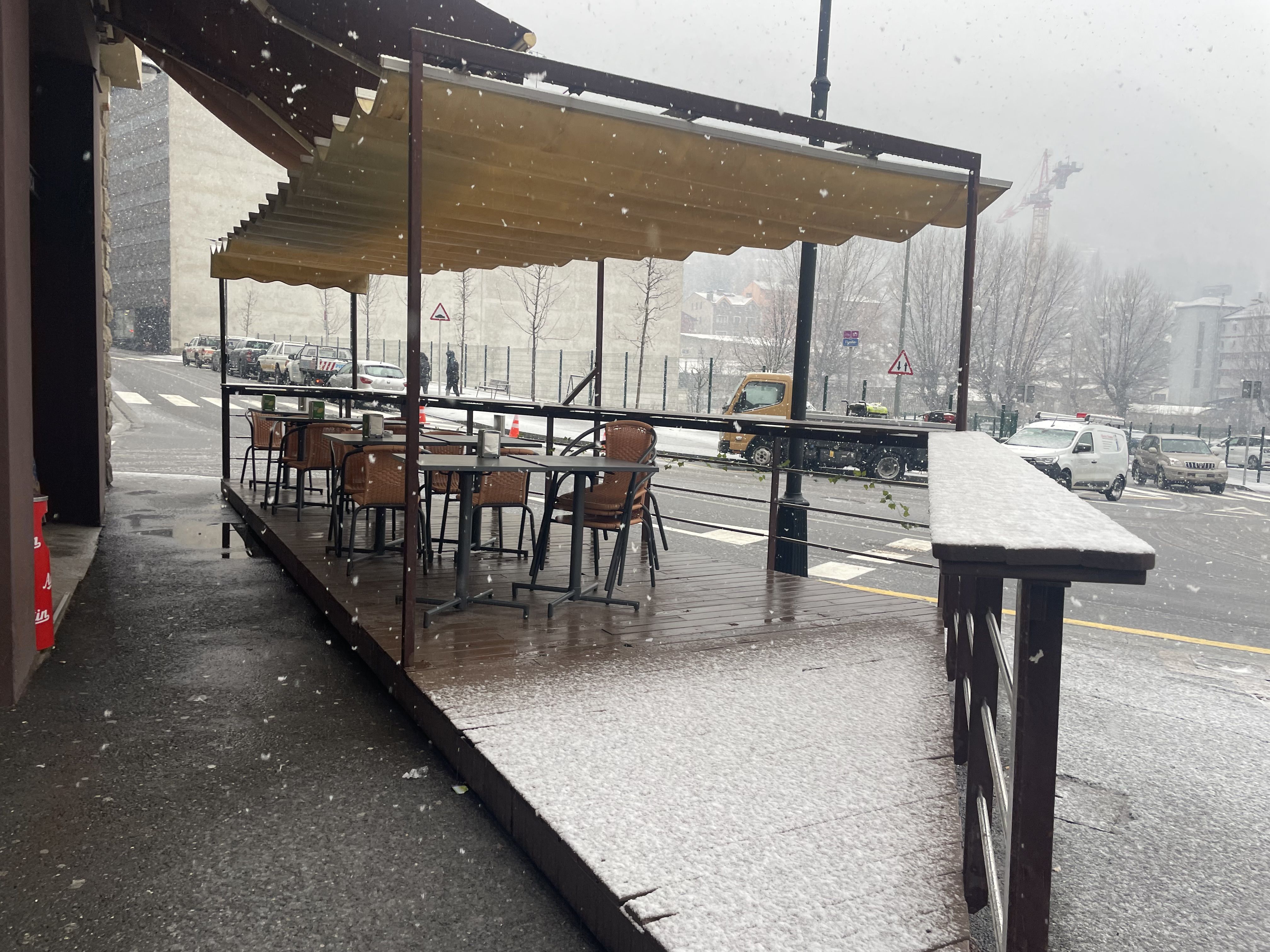 Terrassa d'un establiment d'Encamp.