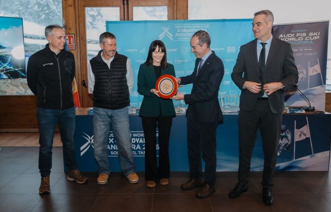 PRESENTACIÓ WOMAN FIS WORLD CUP 2026.