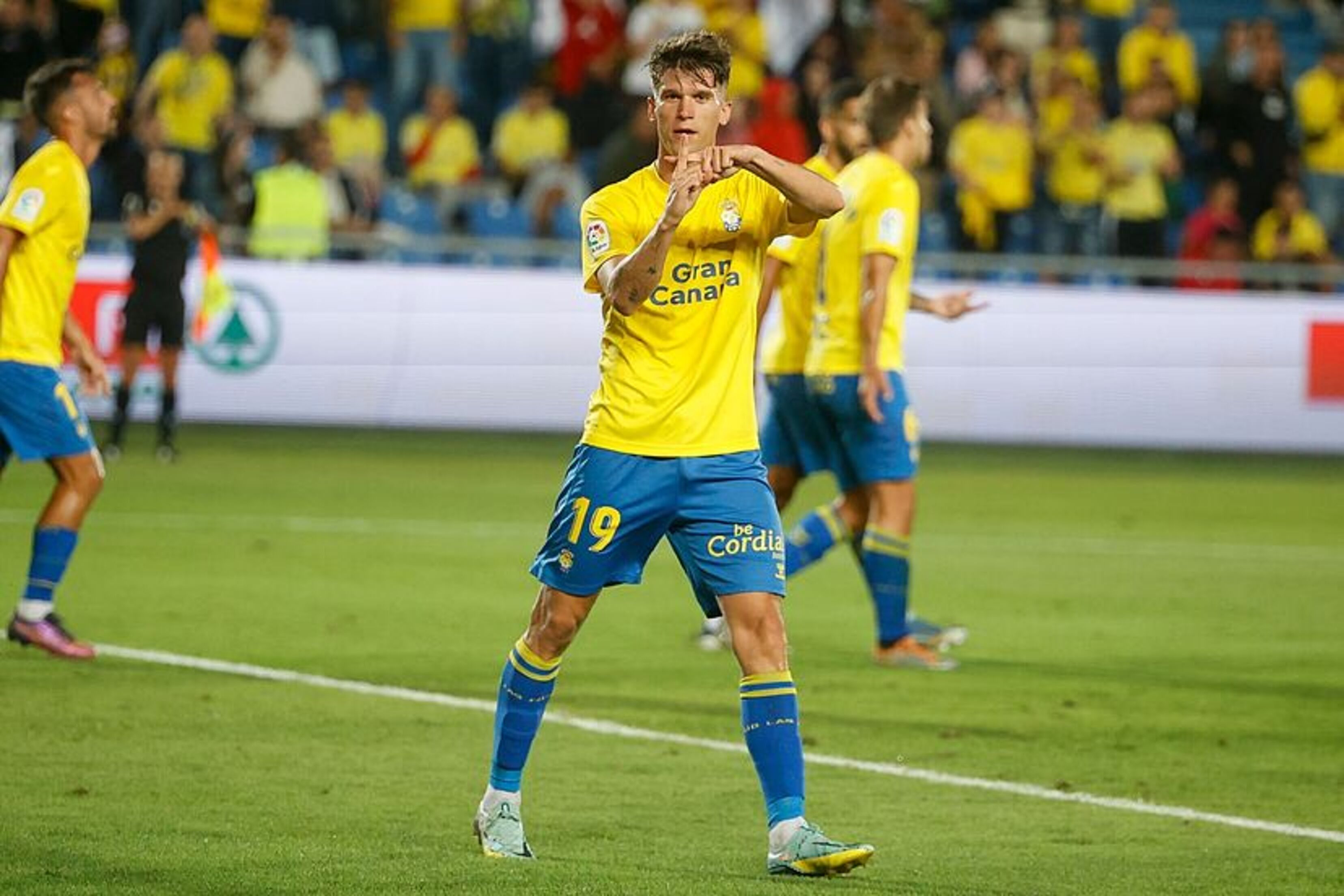 Marc Cardona. Marc Cardona.