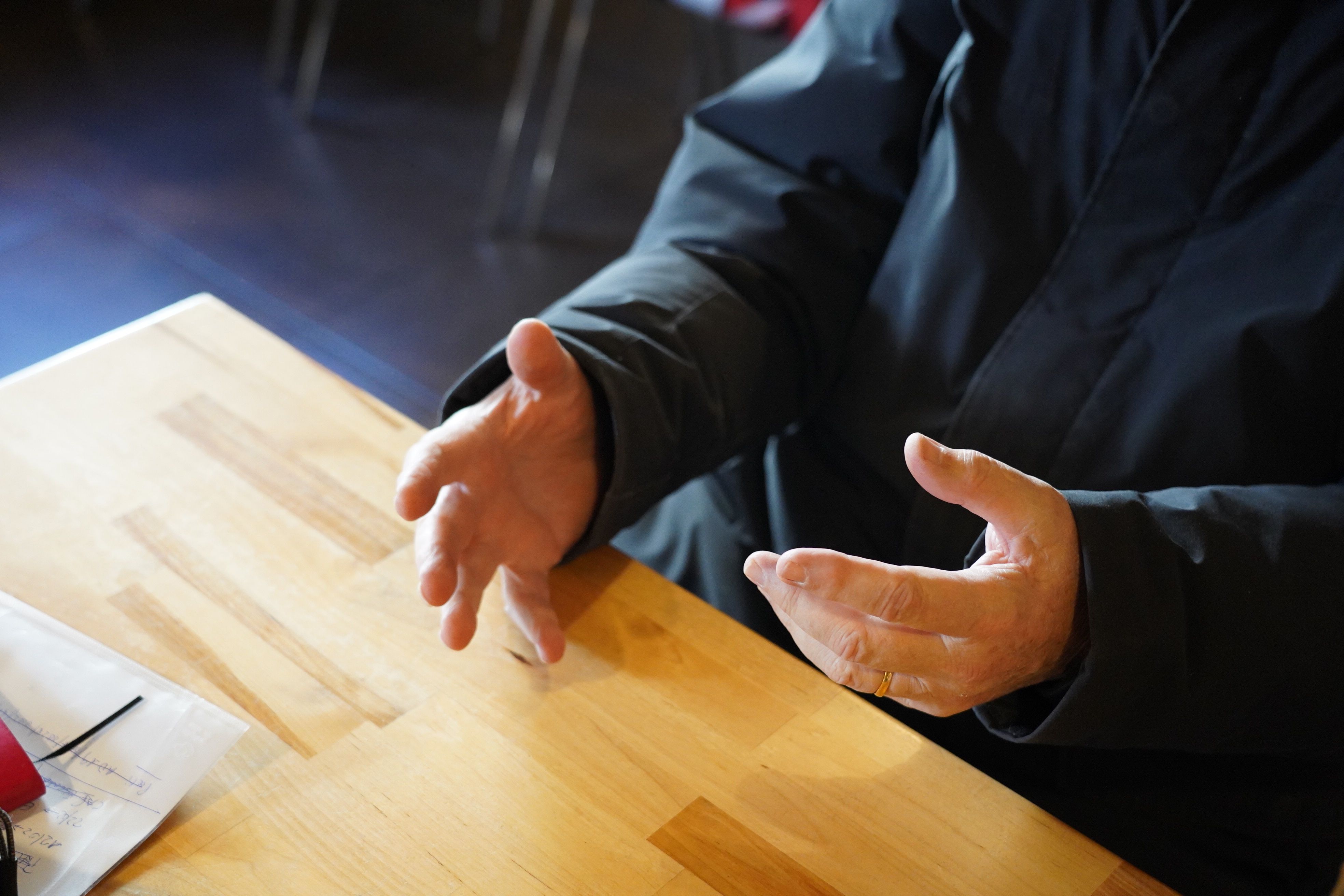 Fèlix Zapatero durant la conversa.