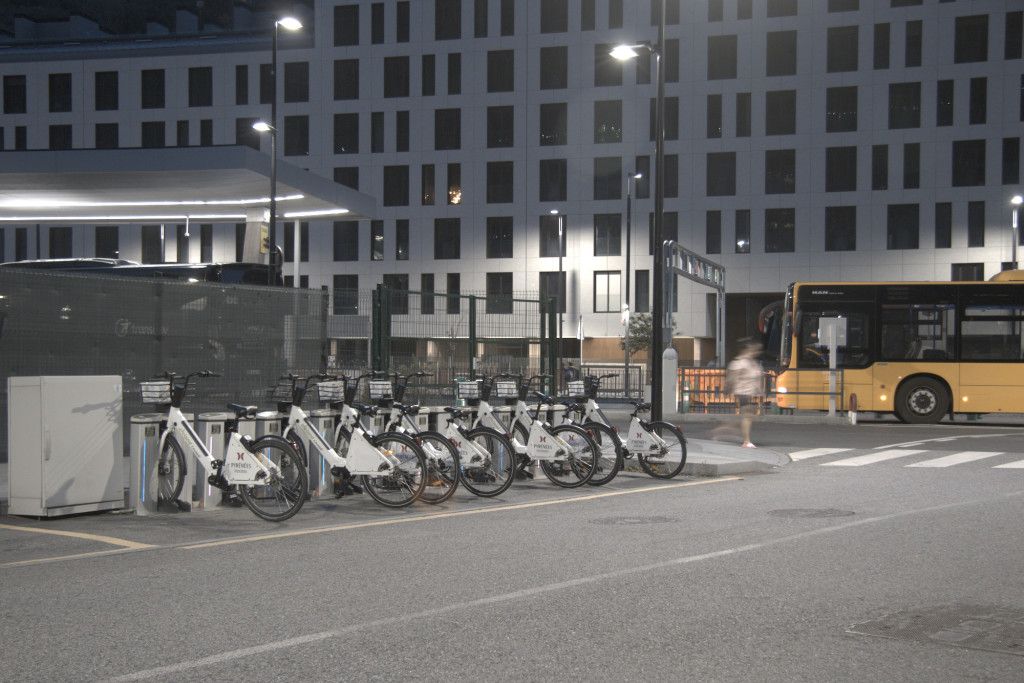 Una estació de Cicland, prop de la parada d'autobusos. 