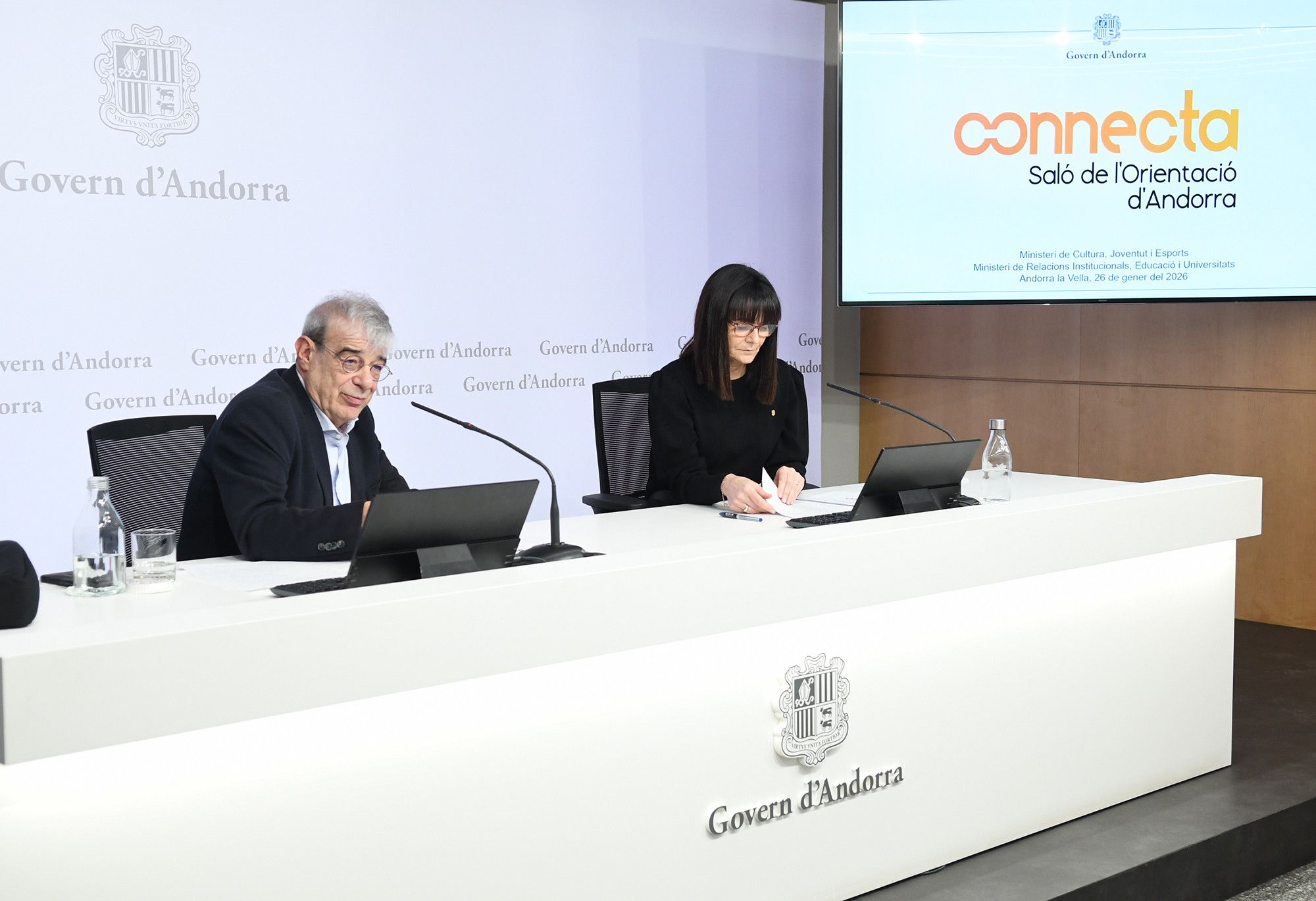Els ministres Ladislau Baró i Mònica Bonell durant la presentació d'aquest matí. Els ministres Ladislau Baró i Mònica Bonell durant la presentació d'aquest matí.