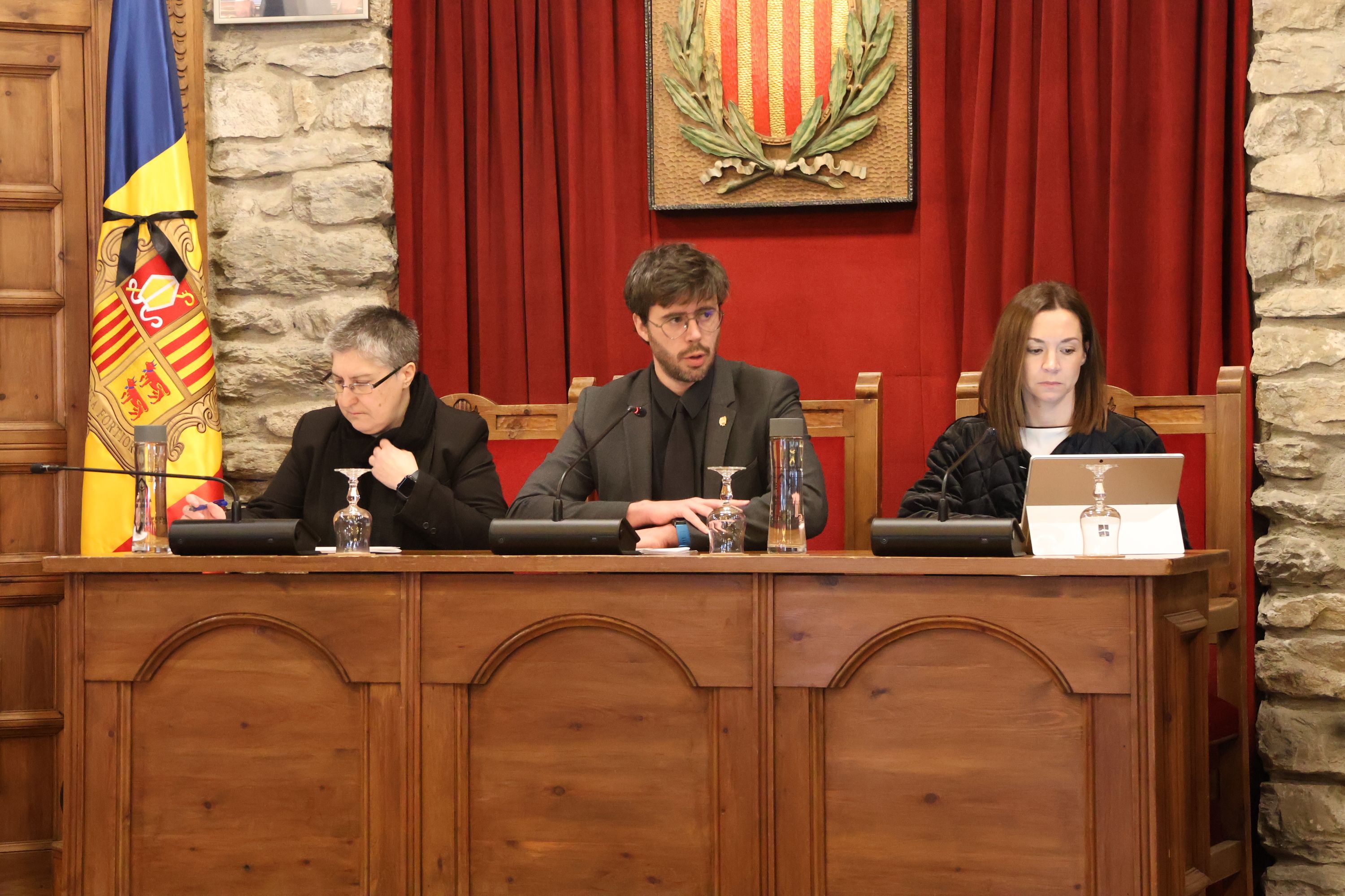 Els cònsols durant la sessió d'aquest dimecres. Els cònsols durant la sessió d'aquest dimecres.