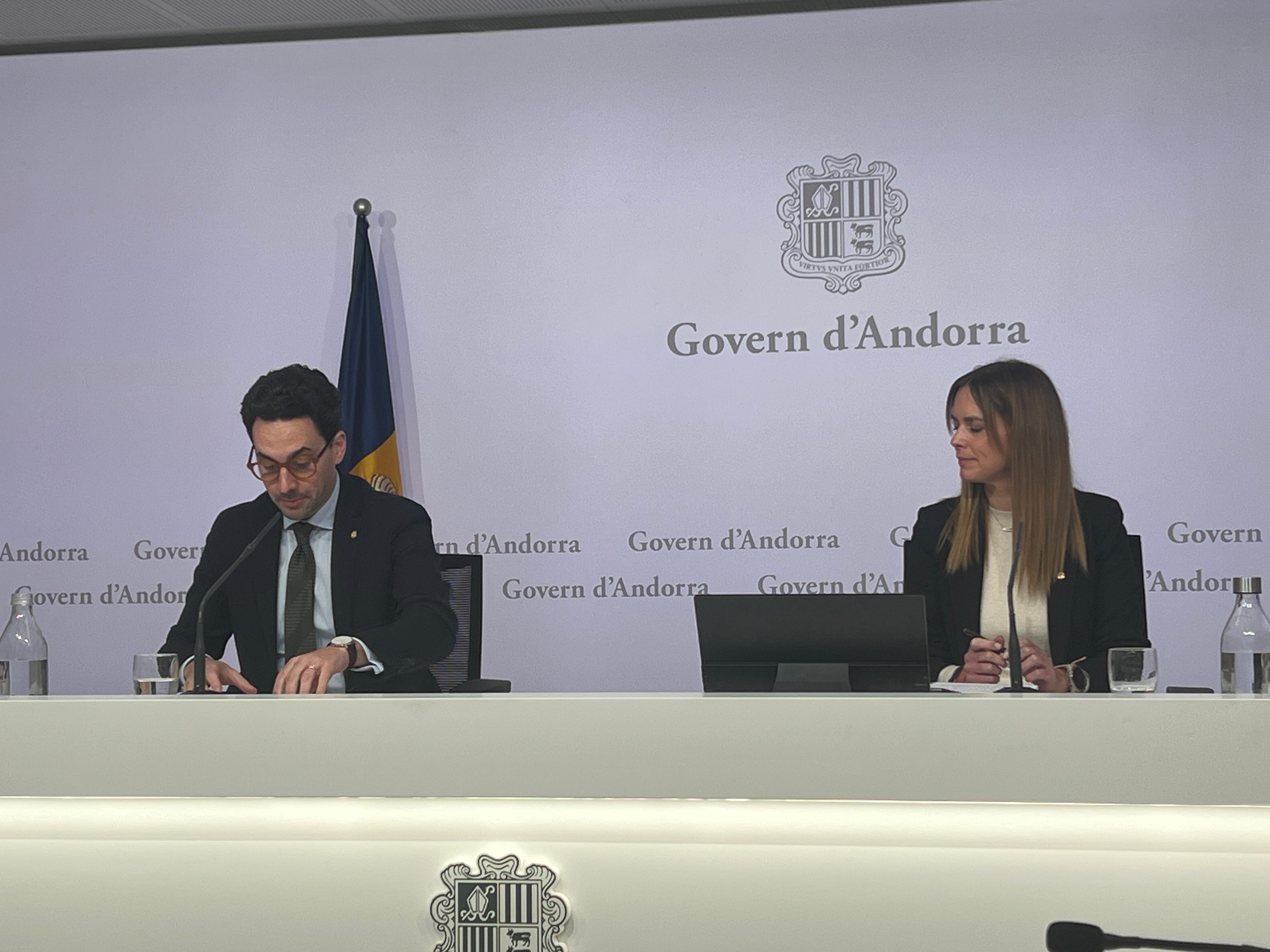 El ministre portaveu, Guillem Casal, i la secretaria d’Estat d’Igualtat, Mariona Cadena.