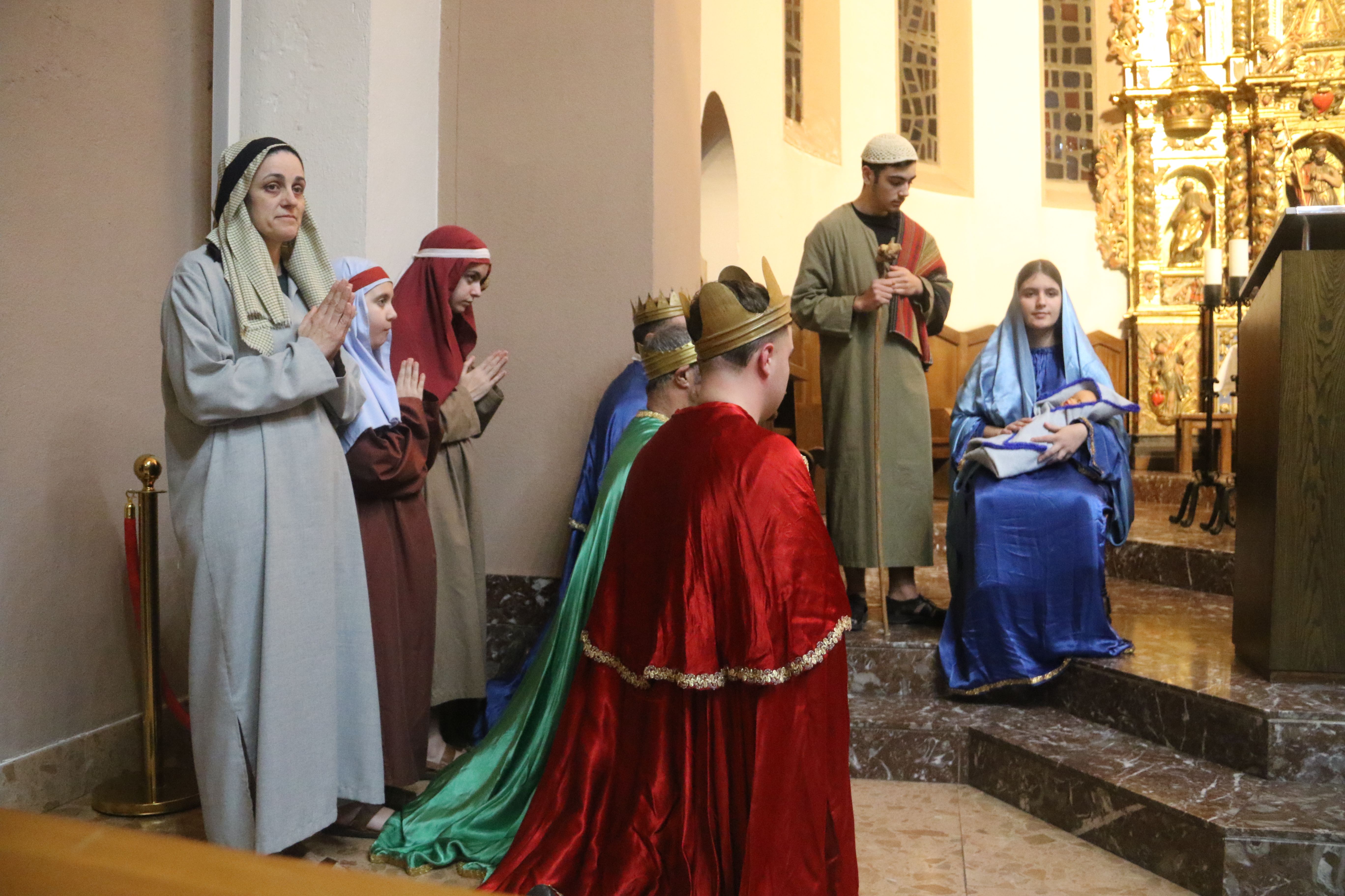 Adoració dels Reis Mags al pessebre. Adoració dels Reis Mags al pessebre.