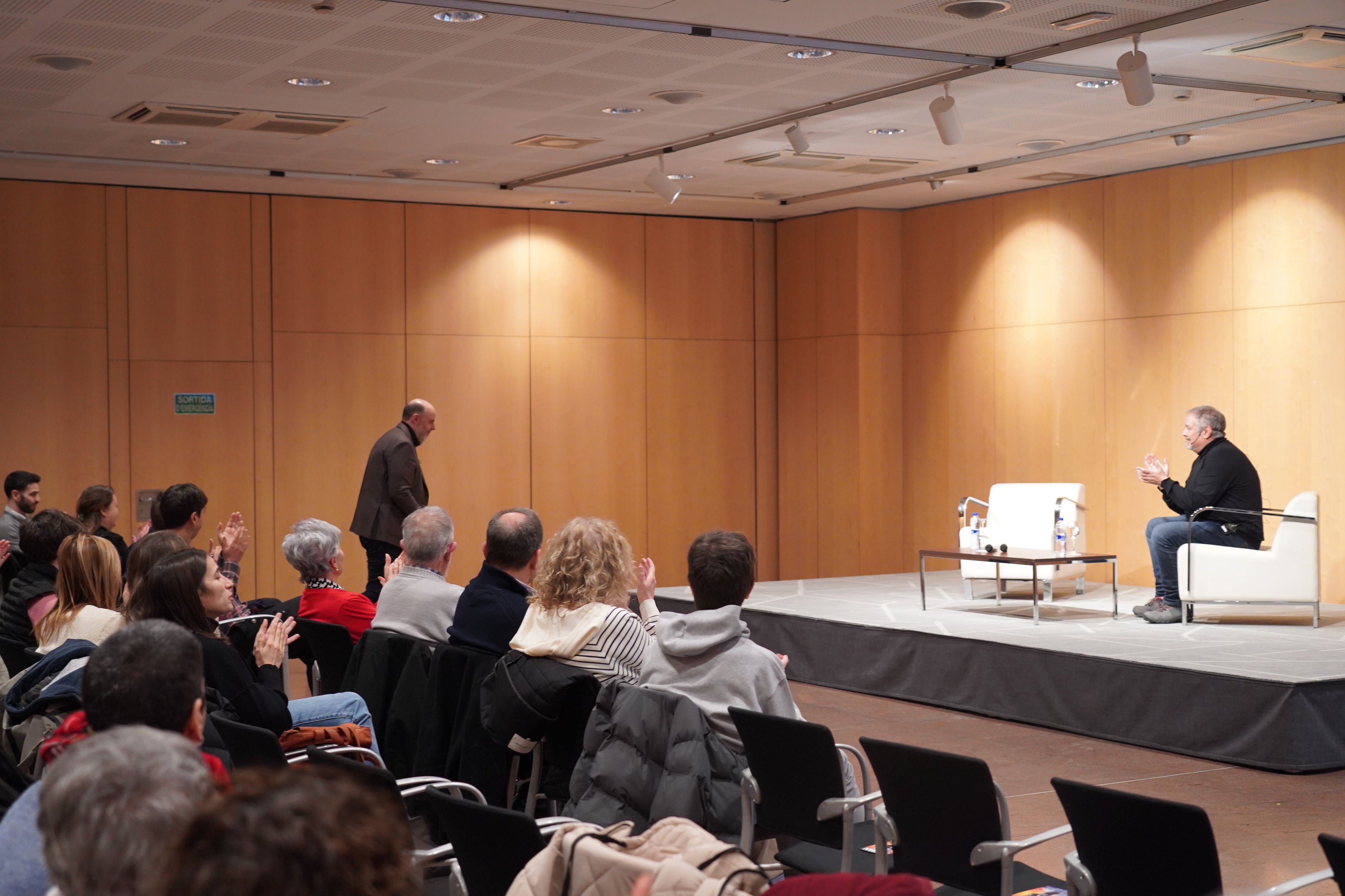 Basté, rebut entre aplaudiments a Andorra la Vella. Basté, rebut entre aplaudiments a Andorra la Vella.