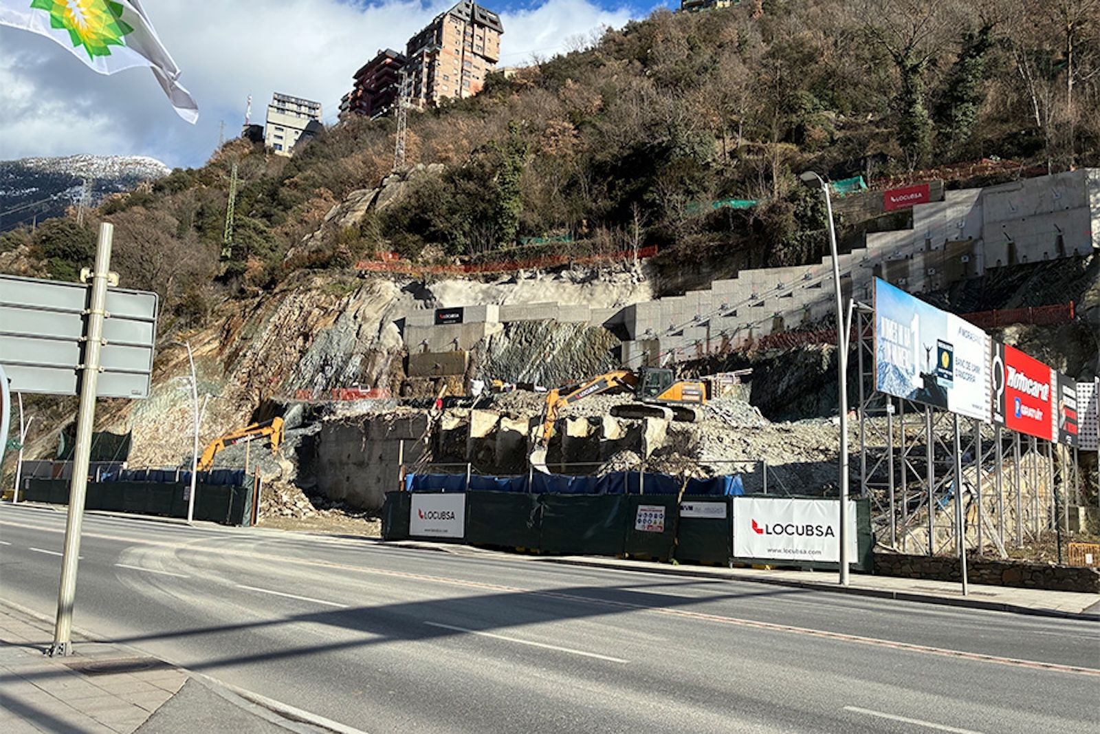 Estat actual del terreny en què s’han de construir els pisos.