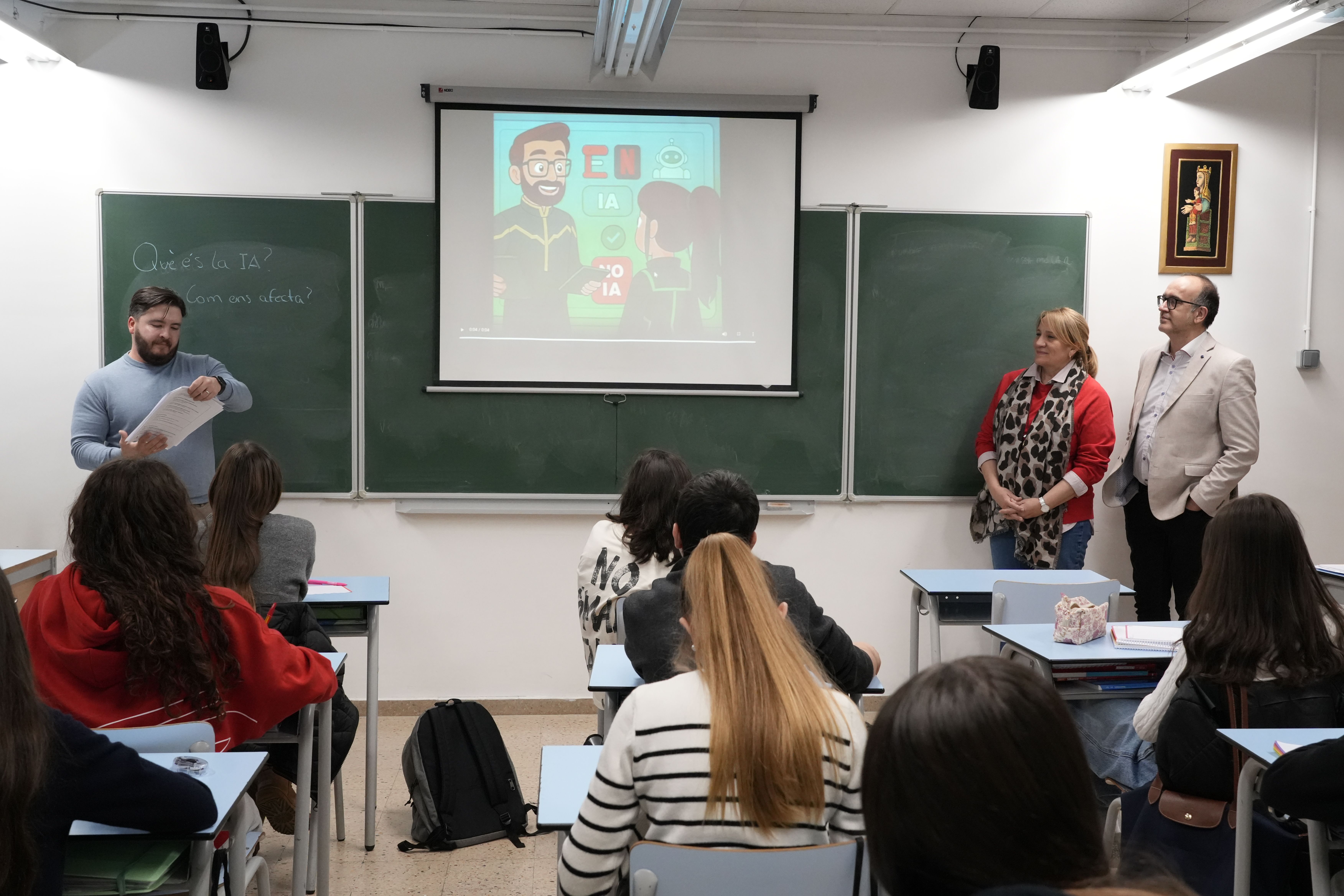 Un instant de la formació sobre IA. Un instant de la formació sobre IA.