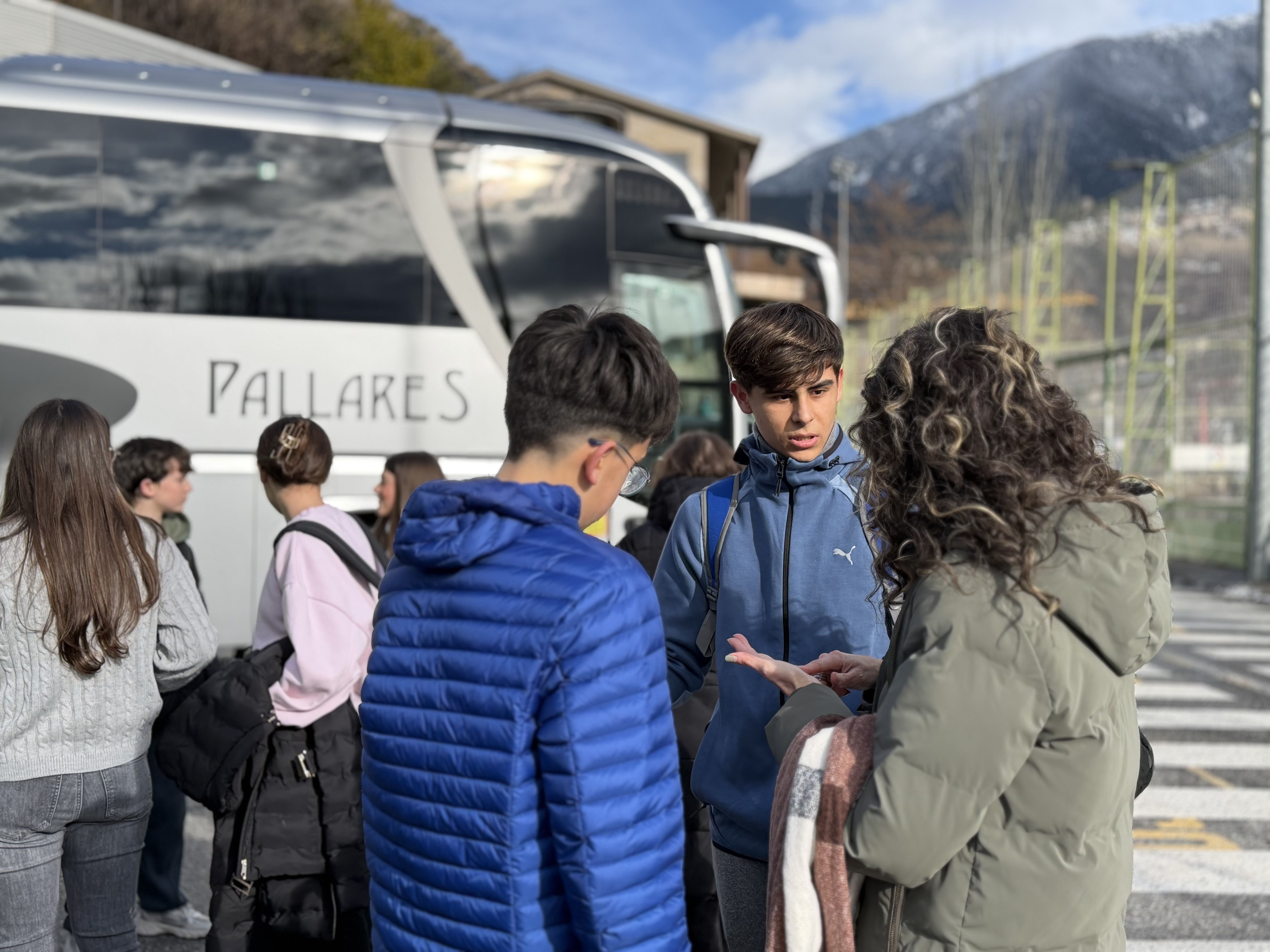 Comença l’intercanvi entre estudiants del Sant Ermengol i d’Eivissa per promoure el català i la cultura.