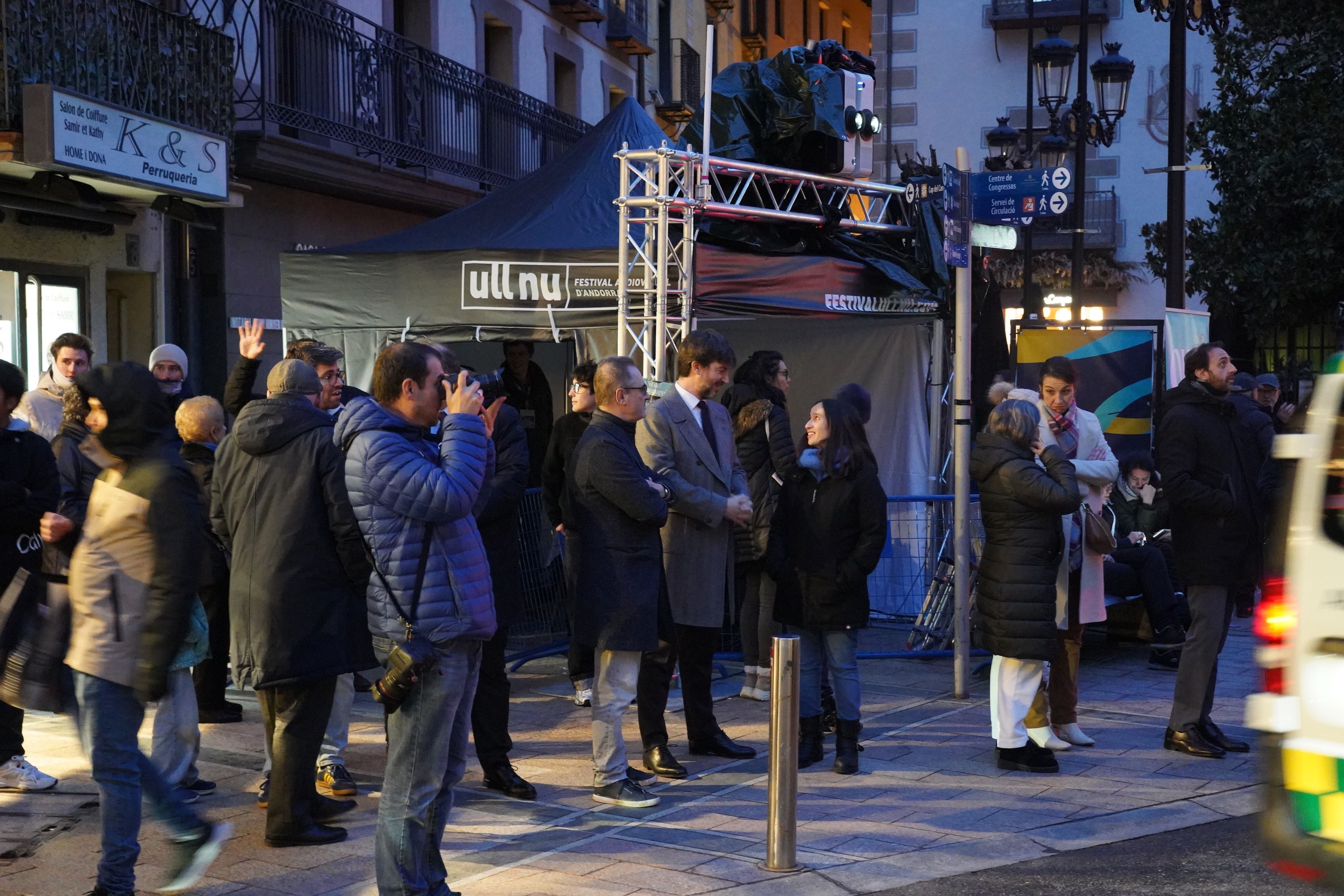 Eybalin, Ensenyat i Losada esperant l’inici del recorregut.