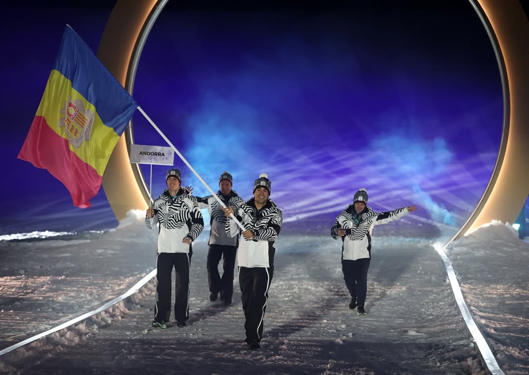 Joan Verdú ha estat el banderer d'Andorra a la seu de Livigno, prop de Bormio, on competirà. Joan Verdú ha estat el banderer d'Andorra a la seu de Livigno, prop de Bormio, on competirà.