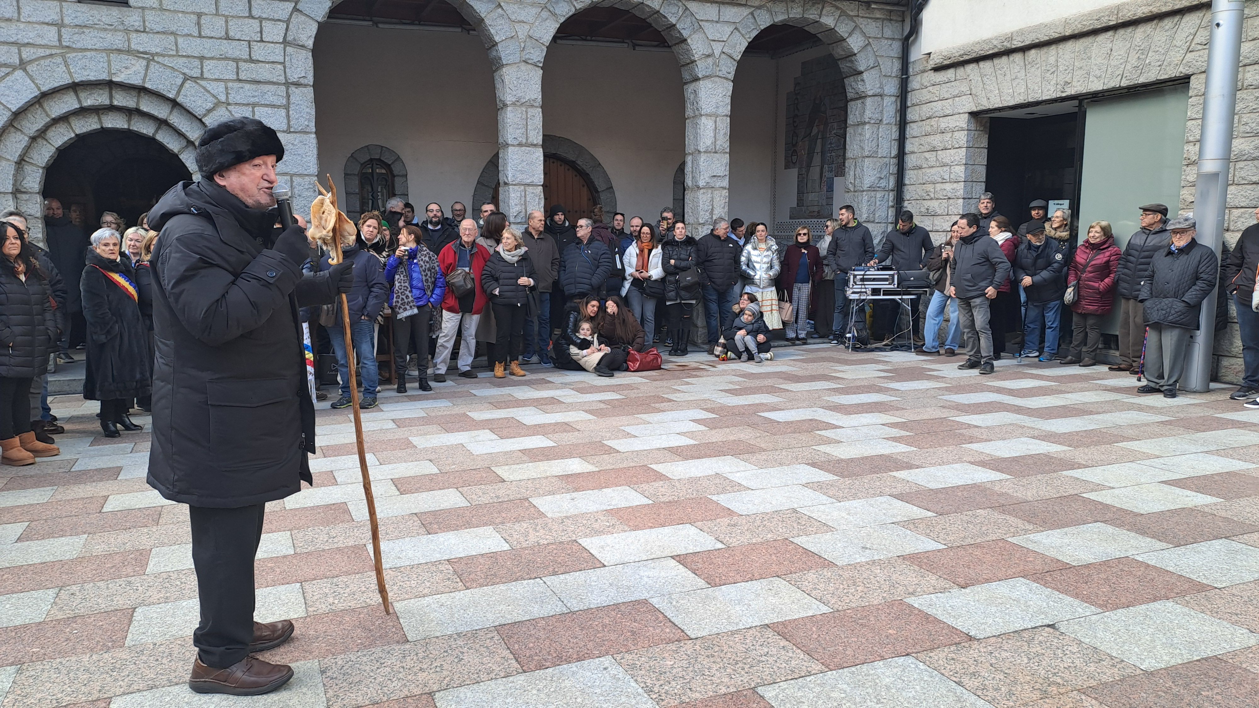 L'Antoni Vidal fent una de les subhastes.