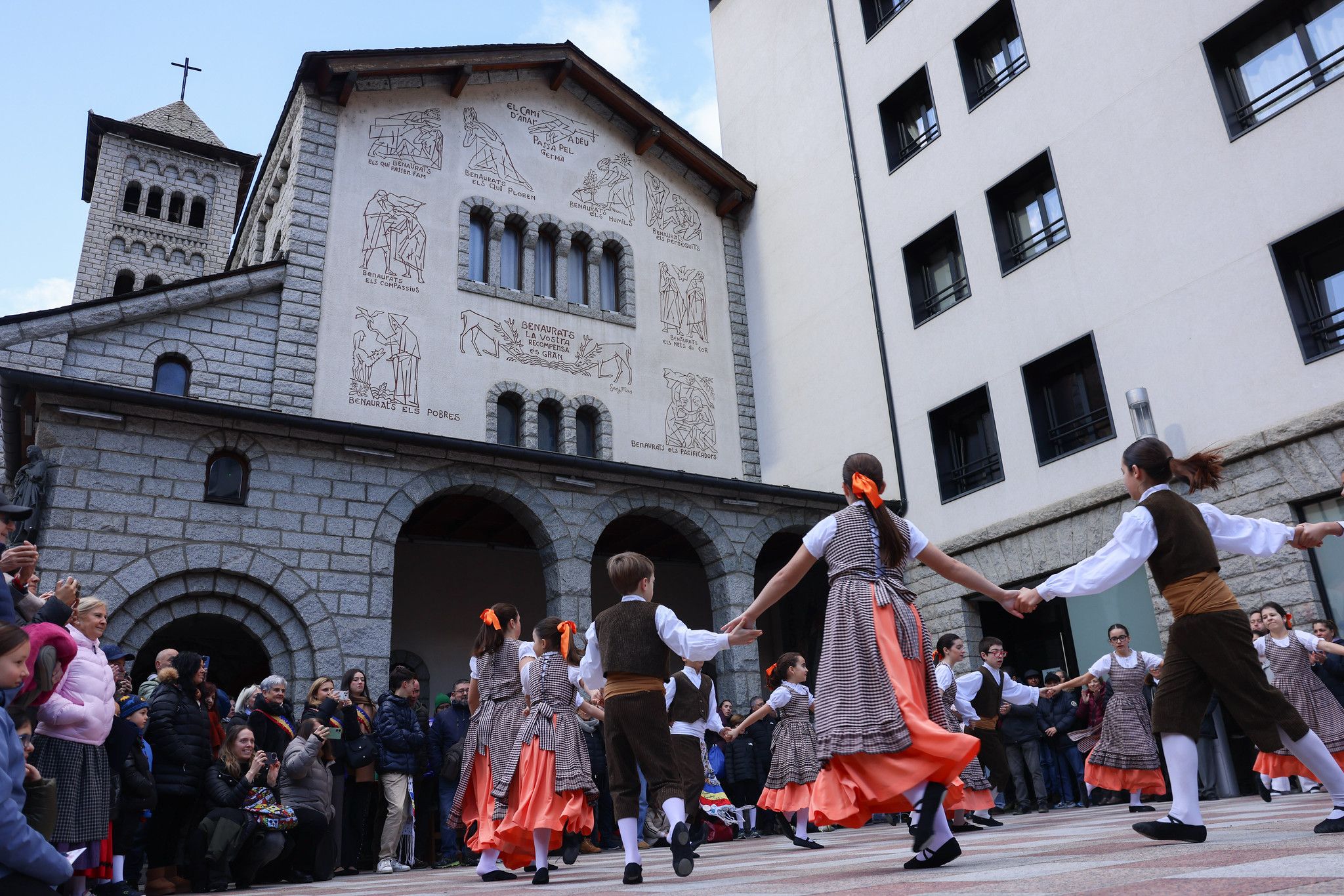 Un altre ball de l'Esbart Santa Anna.