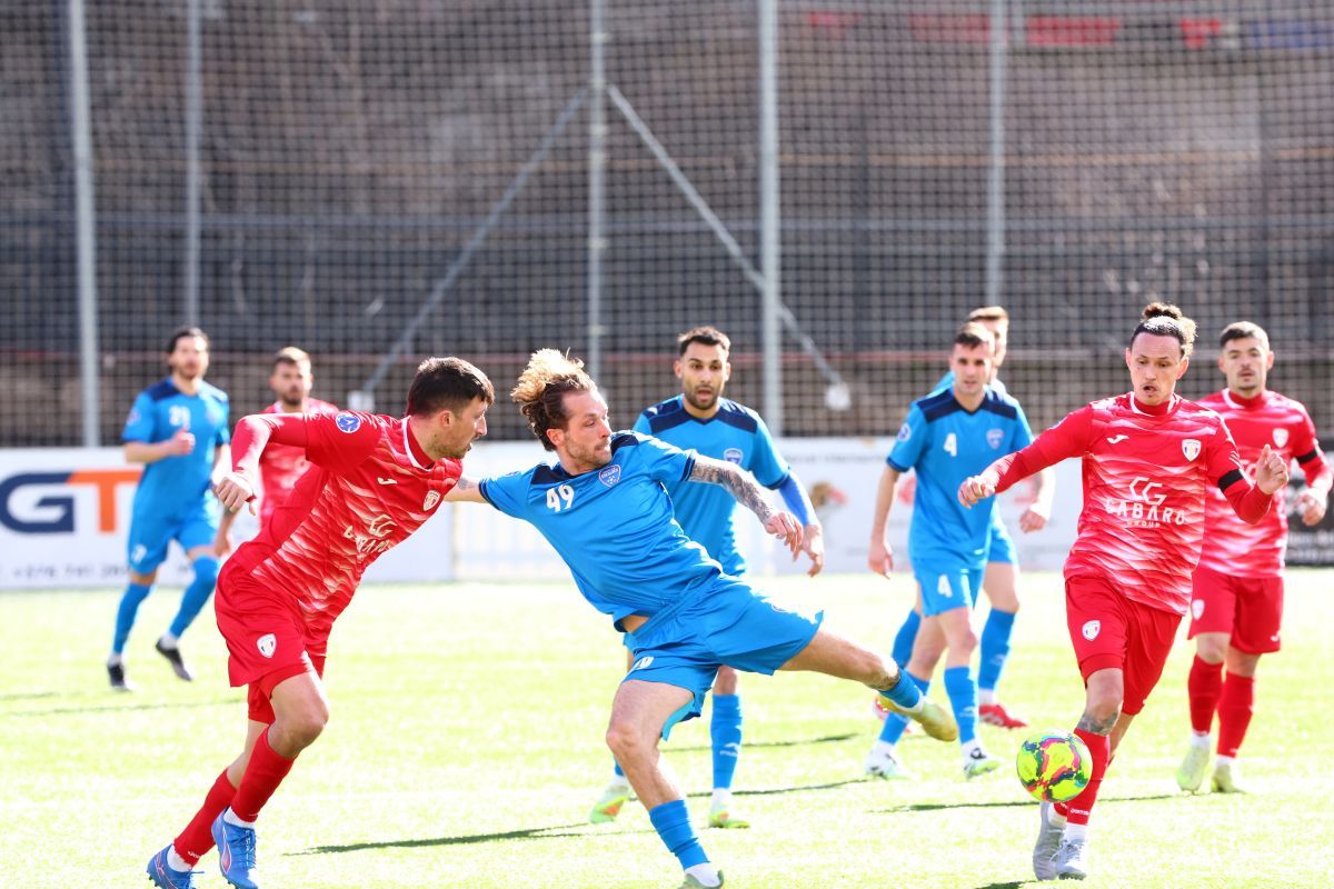 El duel entre l'Atlètic i l'FC Santa Coloma ha tingut un final d'infart.
