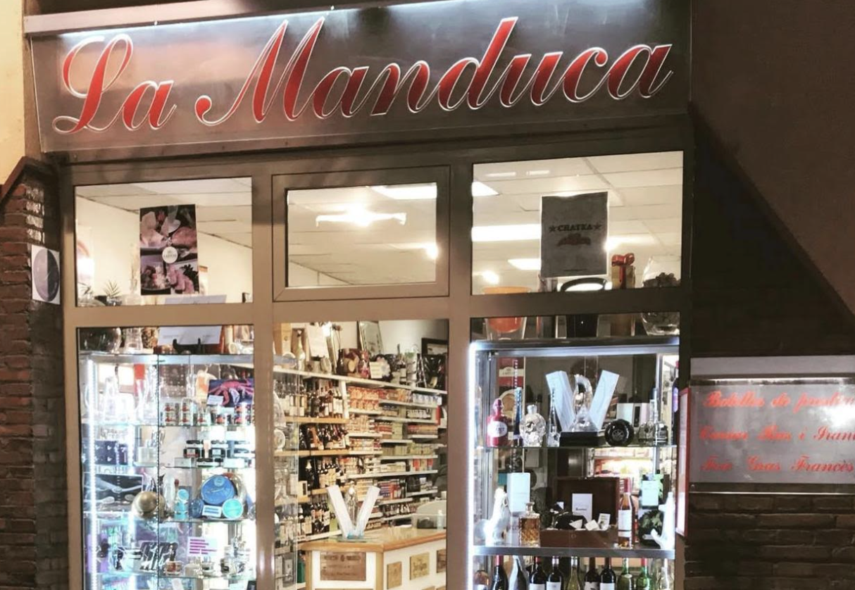 Entrada al local de La Manduca.