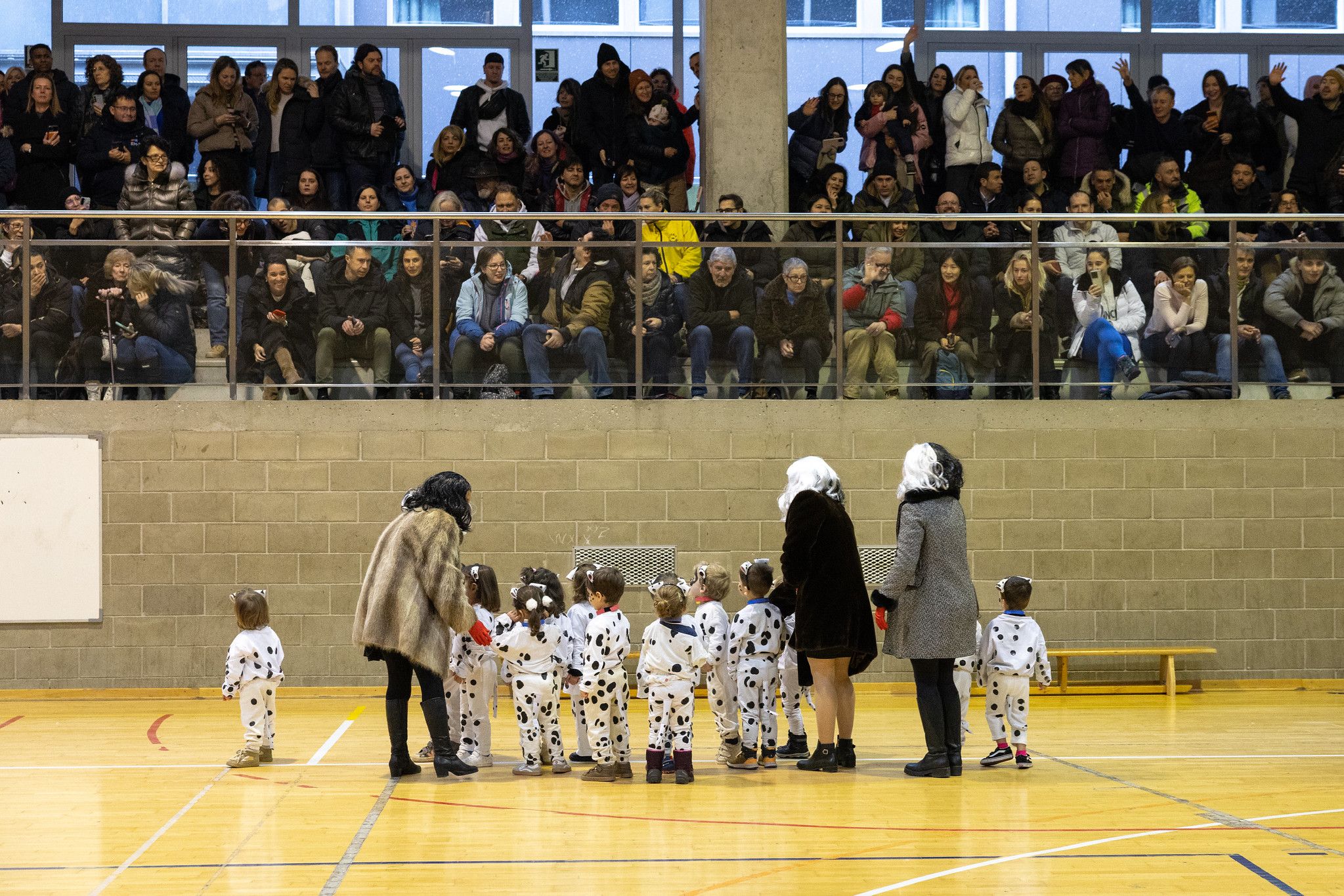Infants al carnaval de l'escola d'Ordino.
