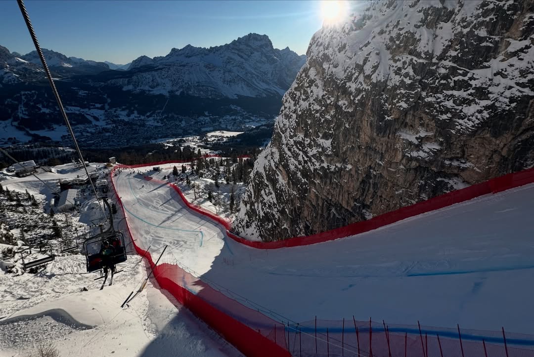 El descens olímpic es va realitzar a la pista Olimpia delle Tofane, fatídica per a l'andorrana.