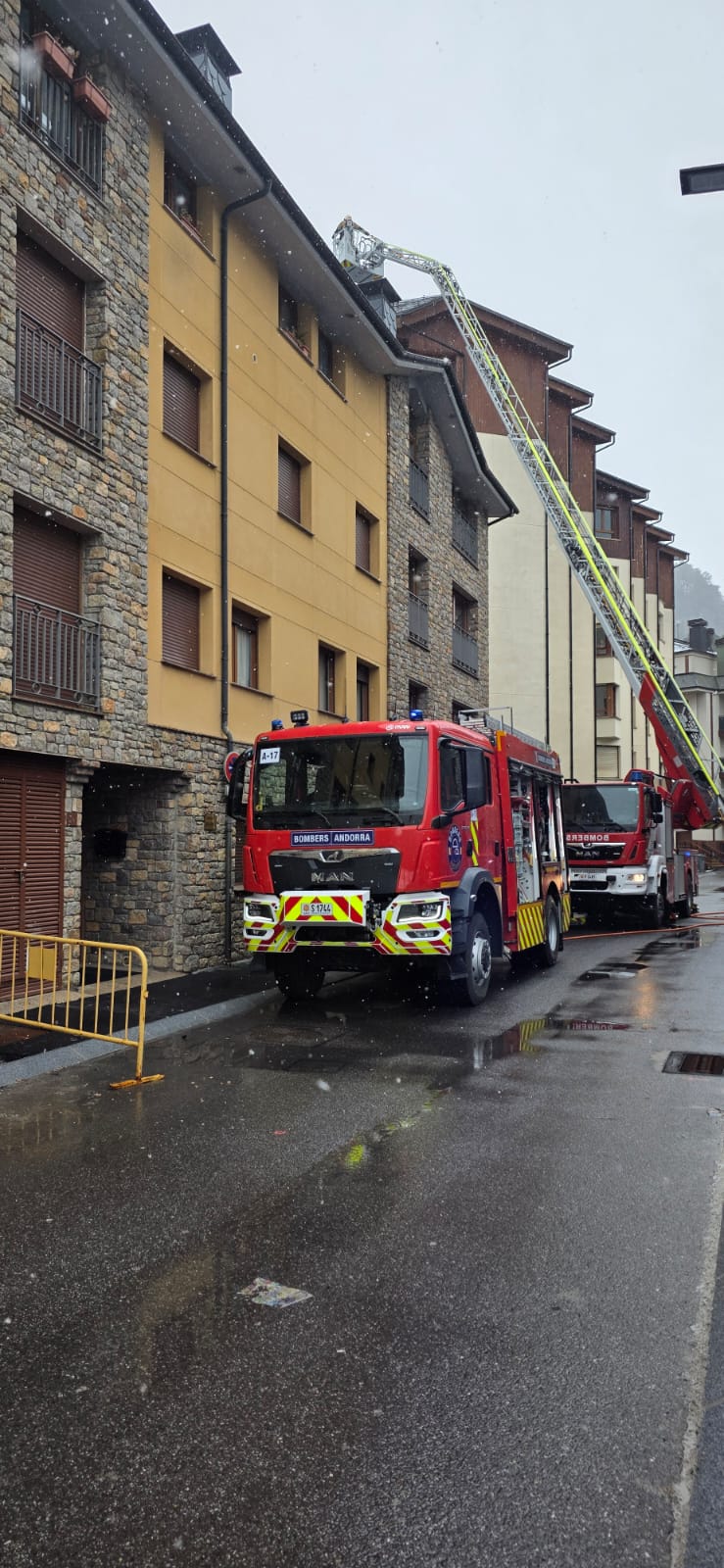 L'avís per fum, a la Clota Verda. L'avís per fum, a la Clota Verda.