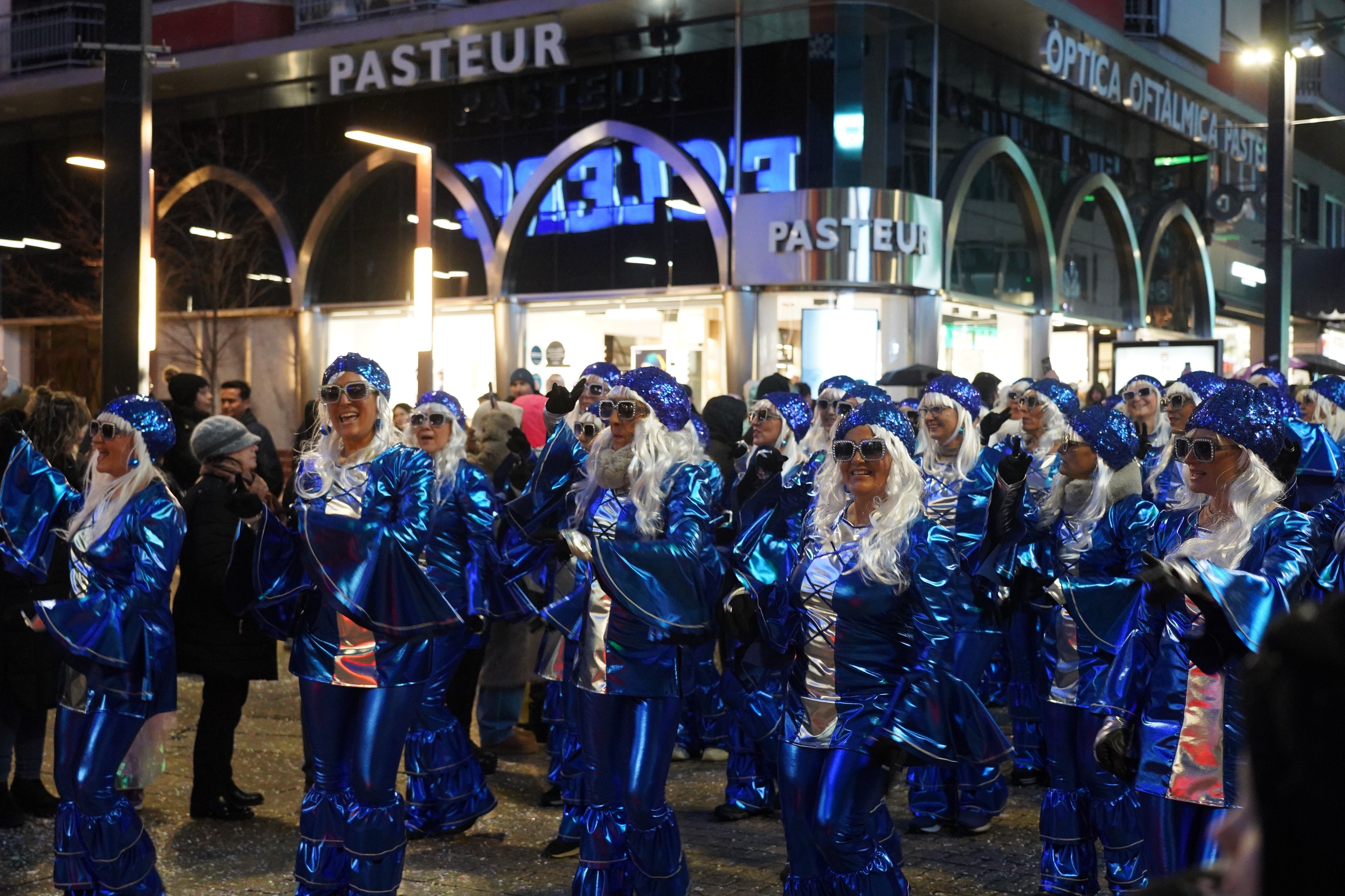 Les 'Dancing Queens', dels grups més nombrosos. Les 'Dancing Queens', dels grups més nombrosos.