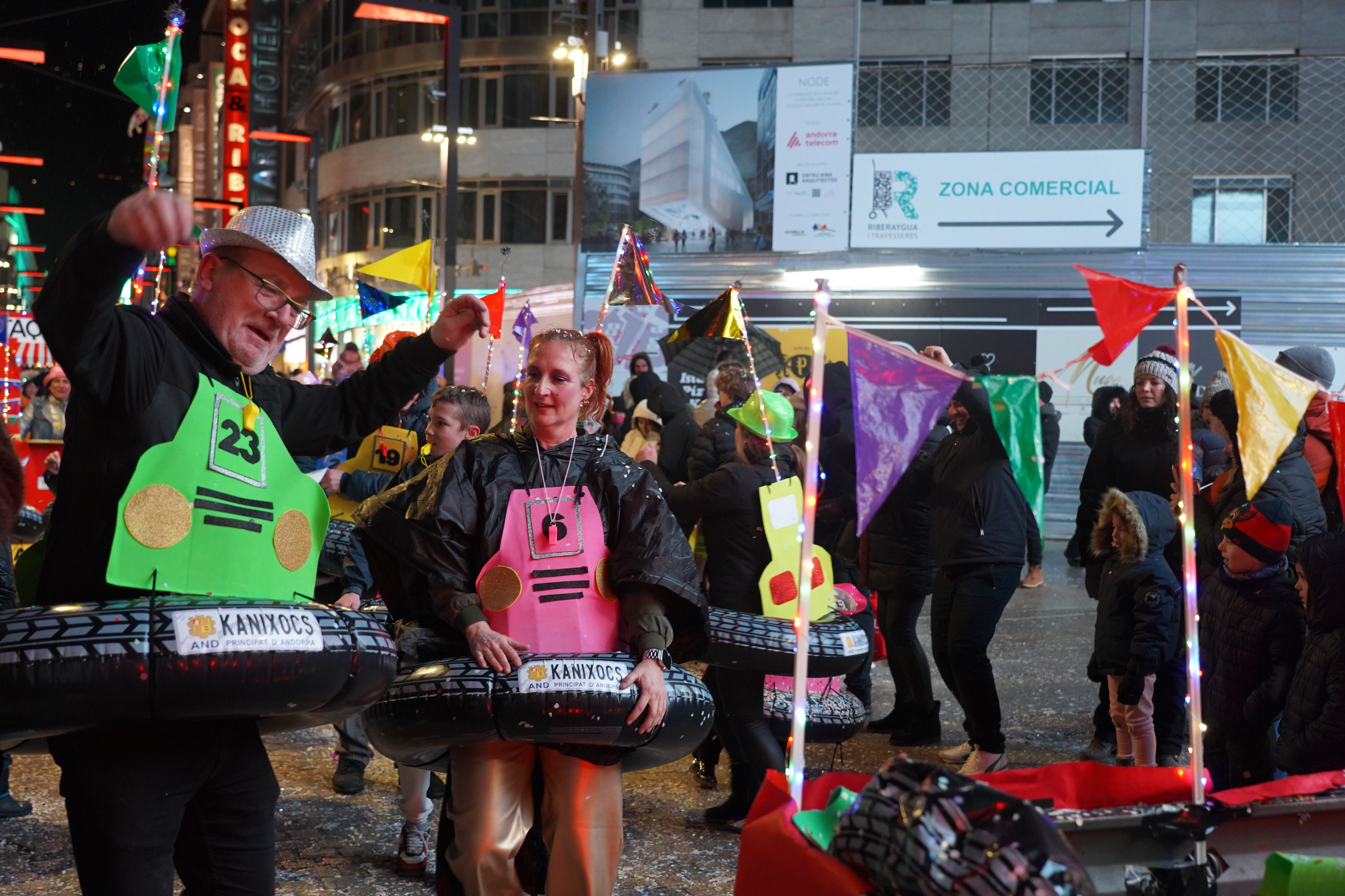 La carrossa dels autos de xoc de Kanixocs. La carrossa dels autos de xoc de Kanixocs.