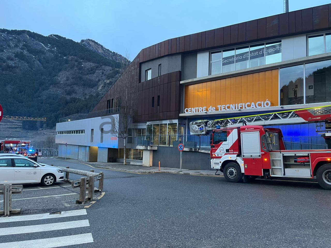 Els bombers al CTEO.