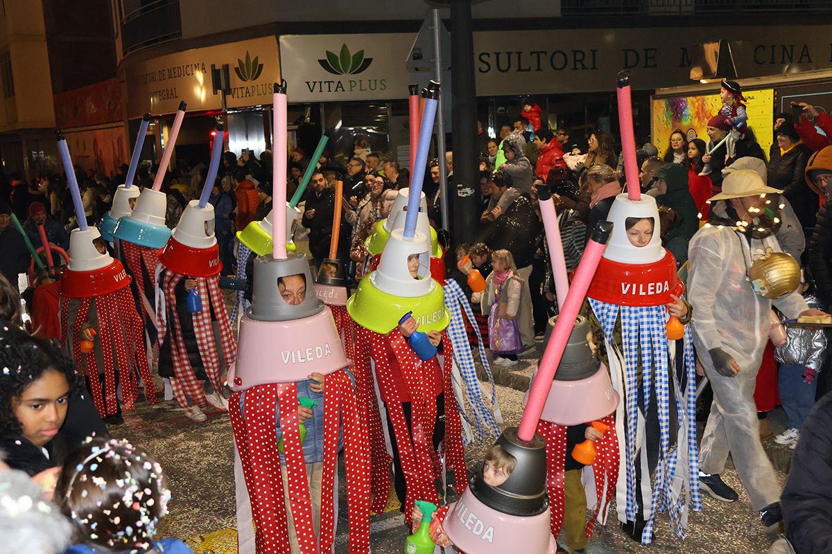 Disfresses insirades en fregones.