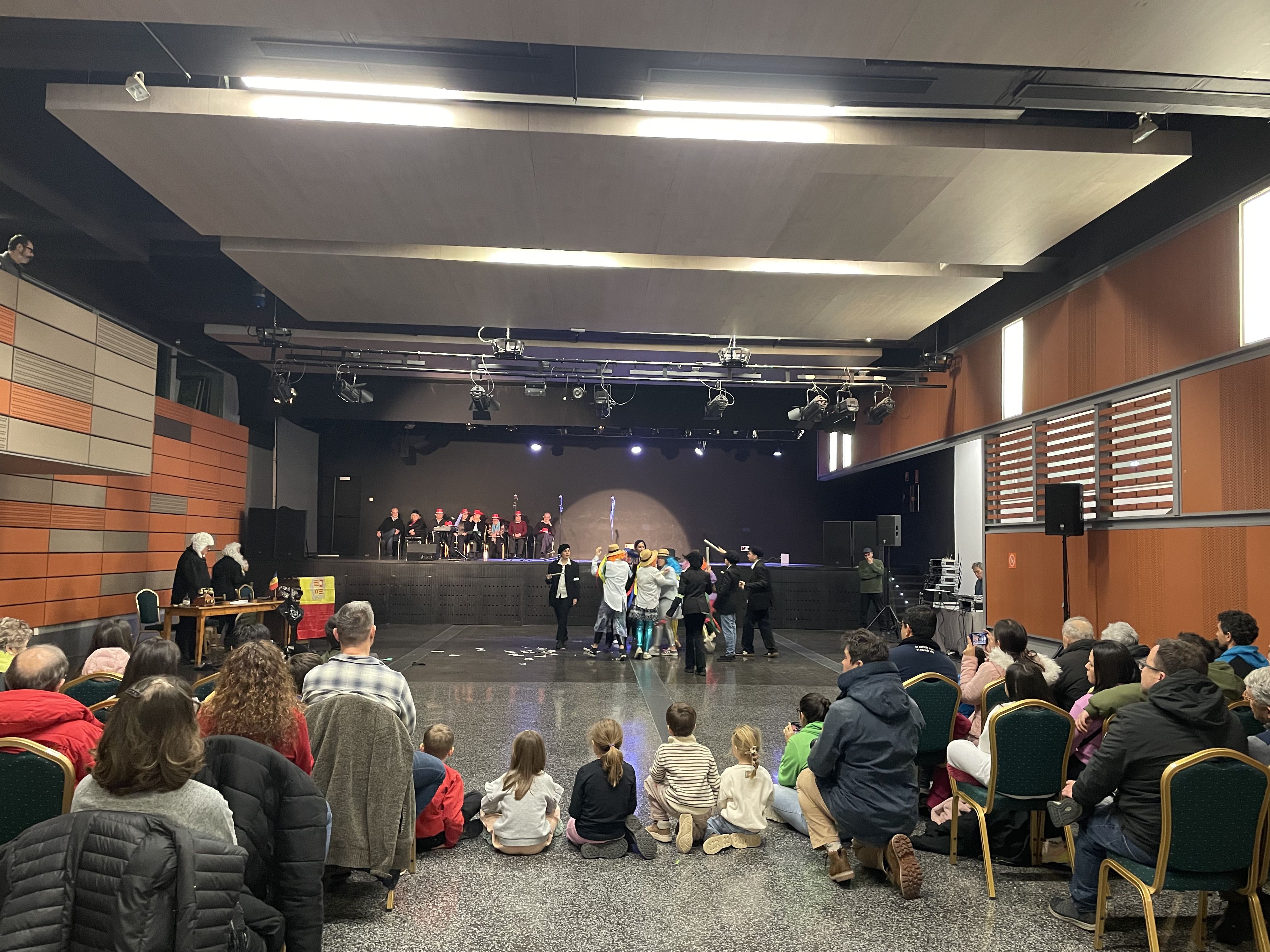 El mal temps ha convertit l’ACCO en un tribunal improvisat. El mal temps ha convertit l’ACCO en un tribunal improvisat.