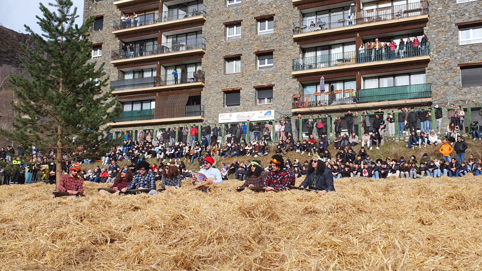Els dallaires han respassat, un any més, l’actualitat amb la seva sàtira pròpia.