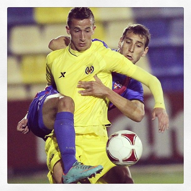 Cámara, durant els seus inicis amb el Vila-Real.