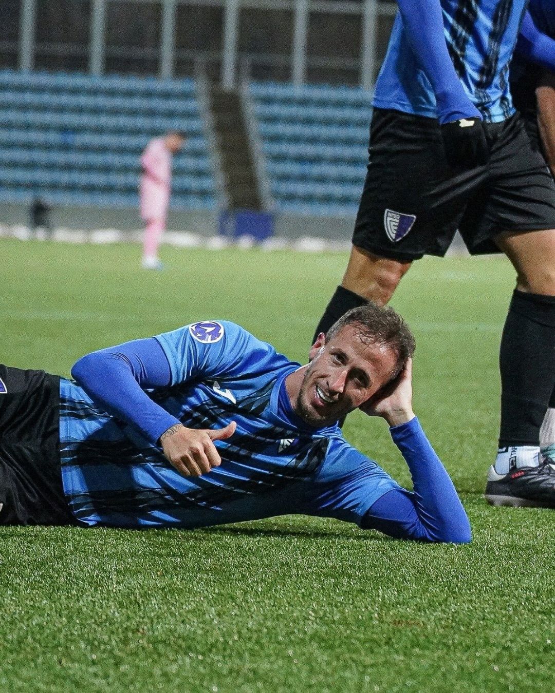 L'atacant de l'Inter, celebrant un gol sobre la gespa de l'Estadi Nacional.