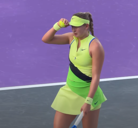 Vicky Jiménez, en un duel exigent a la pista dura de Mèrida. Vicky Jiménez, en un duel exigent a la pista dura de Mèrida.