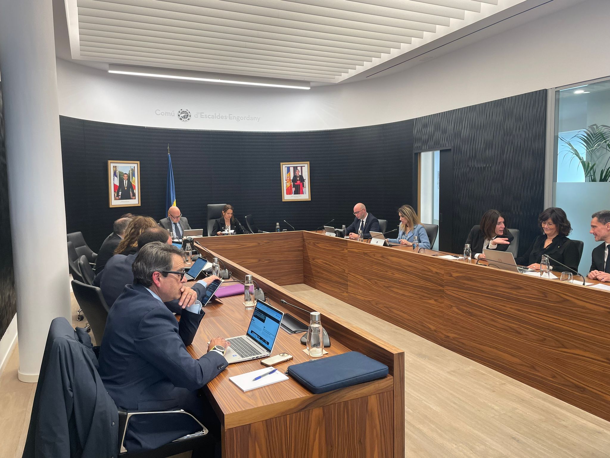 Sessió del consell de comú del 24 de febrer. Sessió del consell de comú del 24 de febrer.