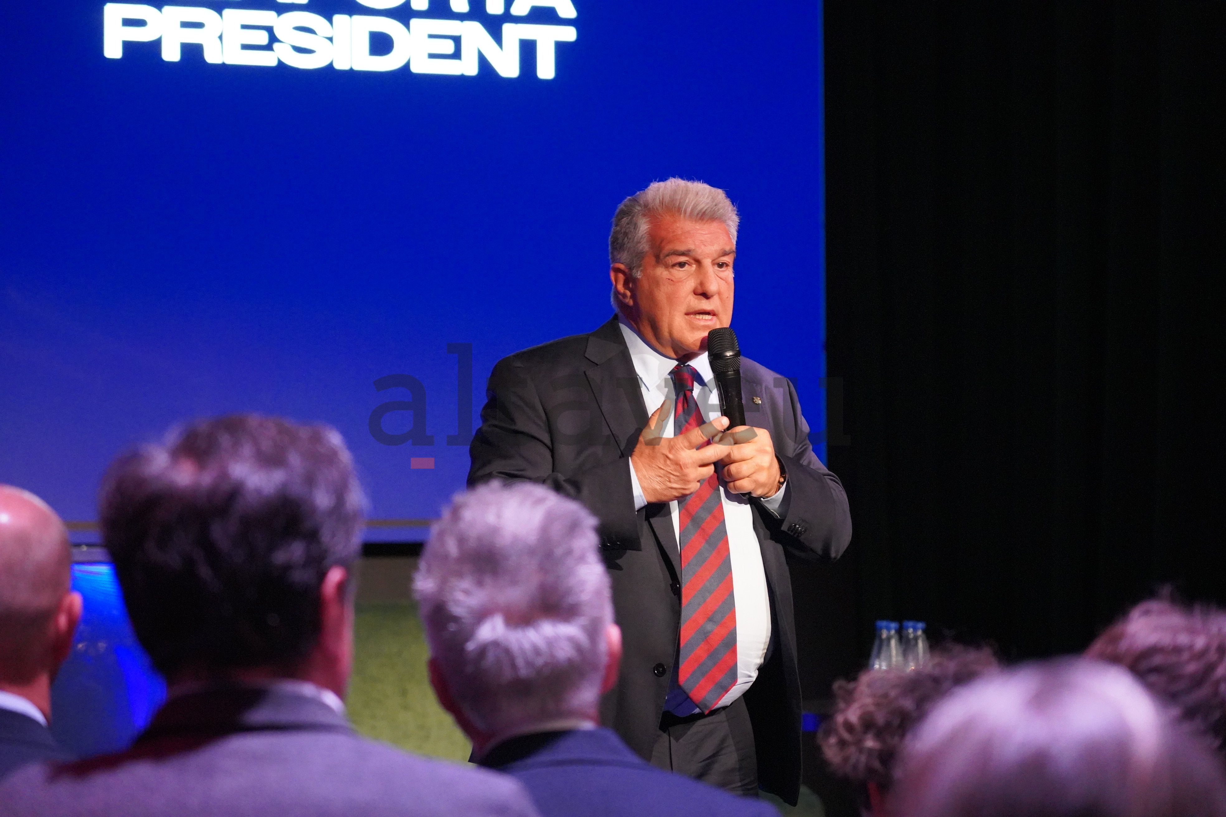 Joan Laporta durant l'acte a Unnic. Joan Laporta durant l'acte a Unnic.