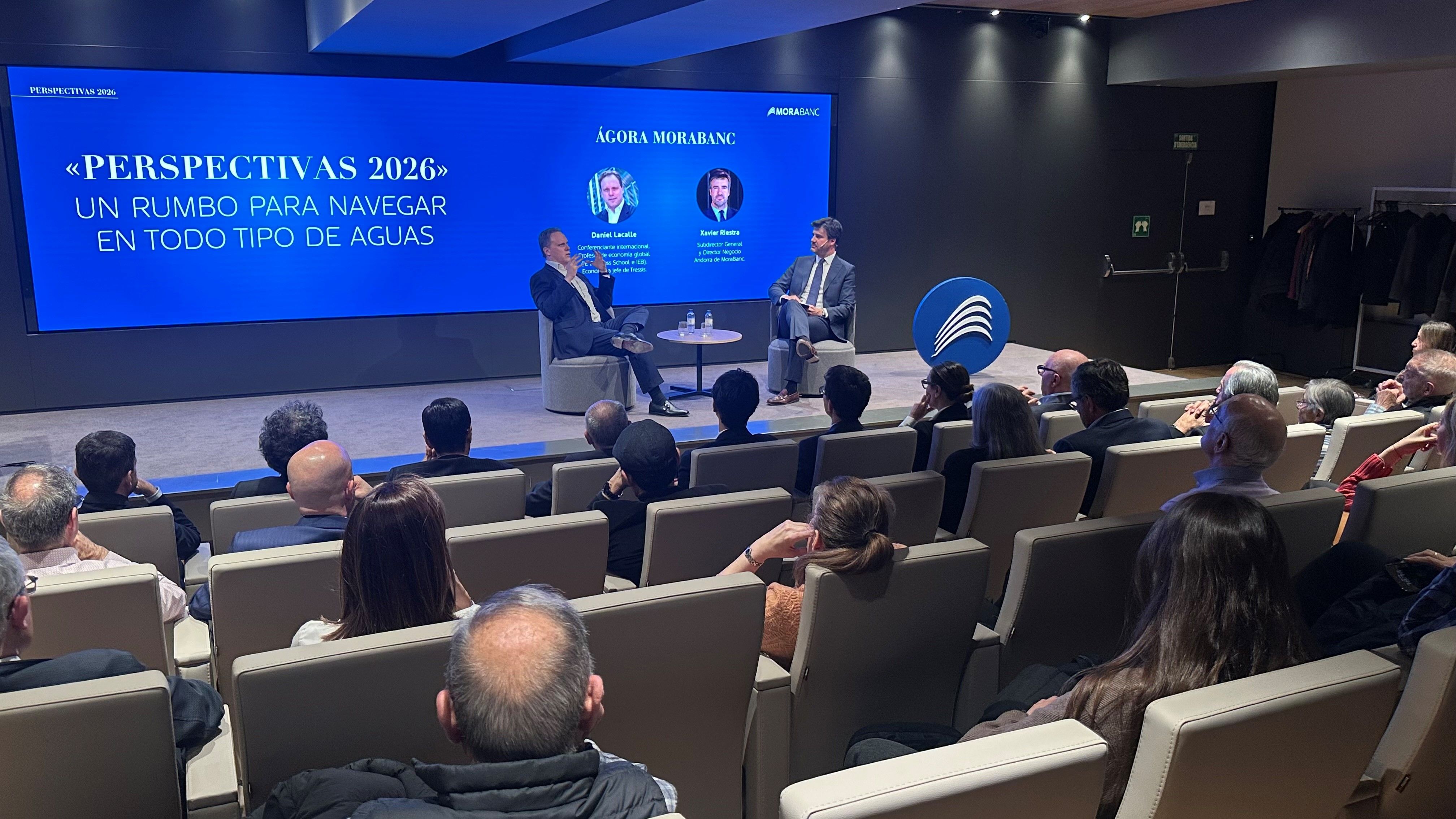 Daniel Lacalle analitza la situació econòmica davant de 120 persones a l’Auditori MoraBanc.