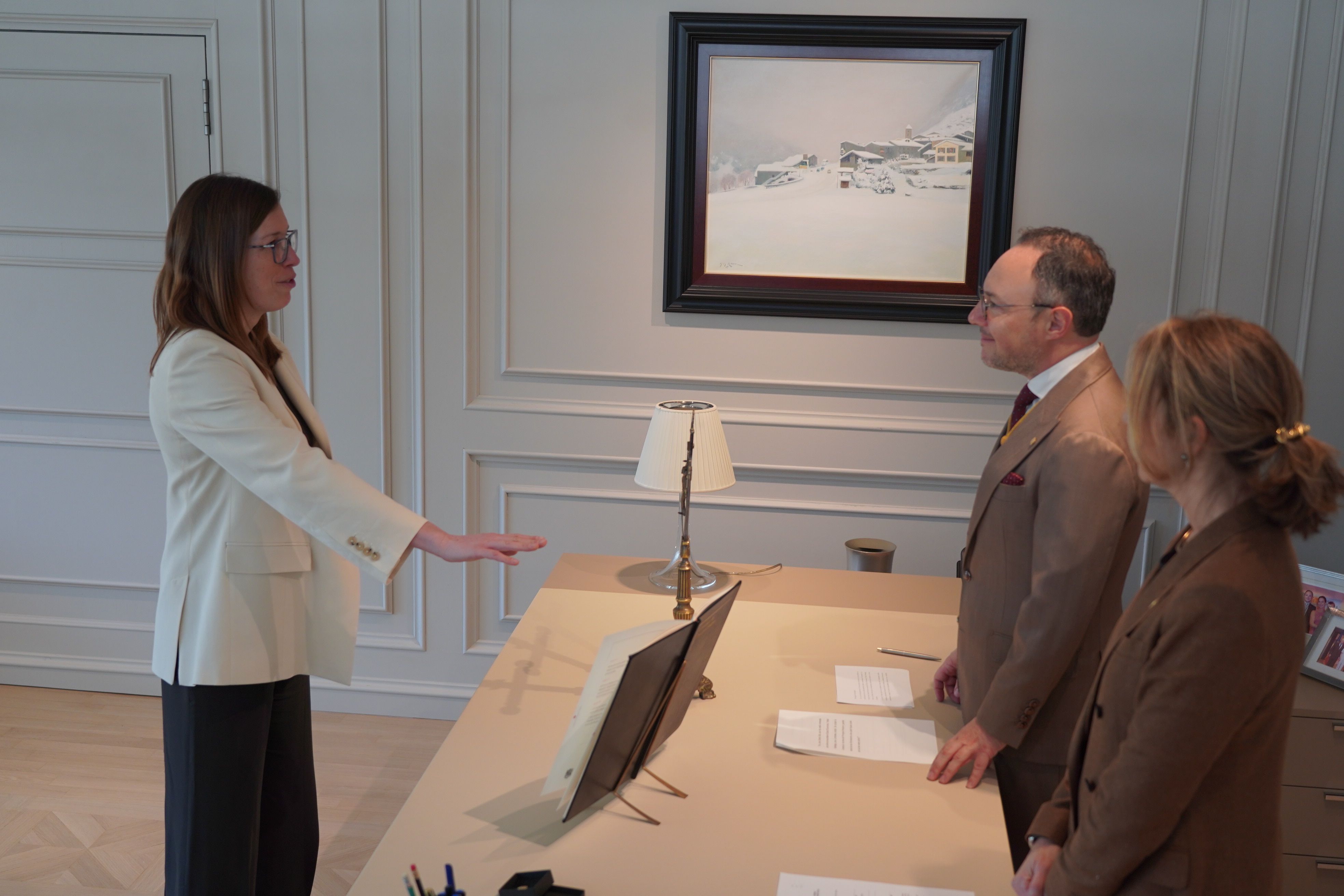 Moment en què Camps promet el càrrec. 