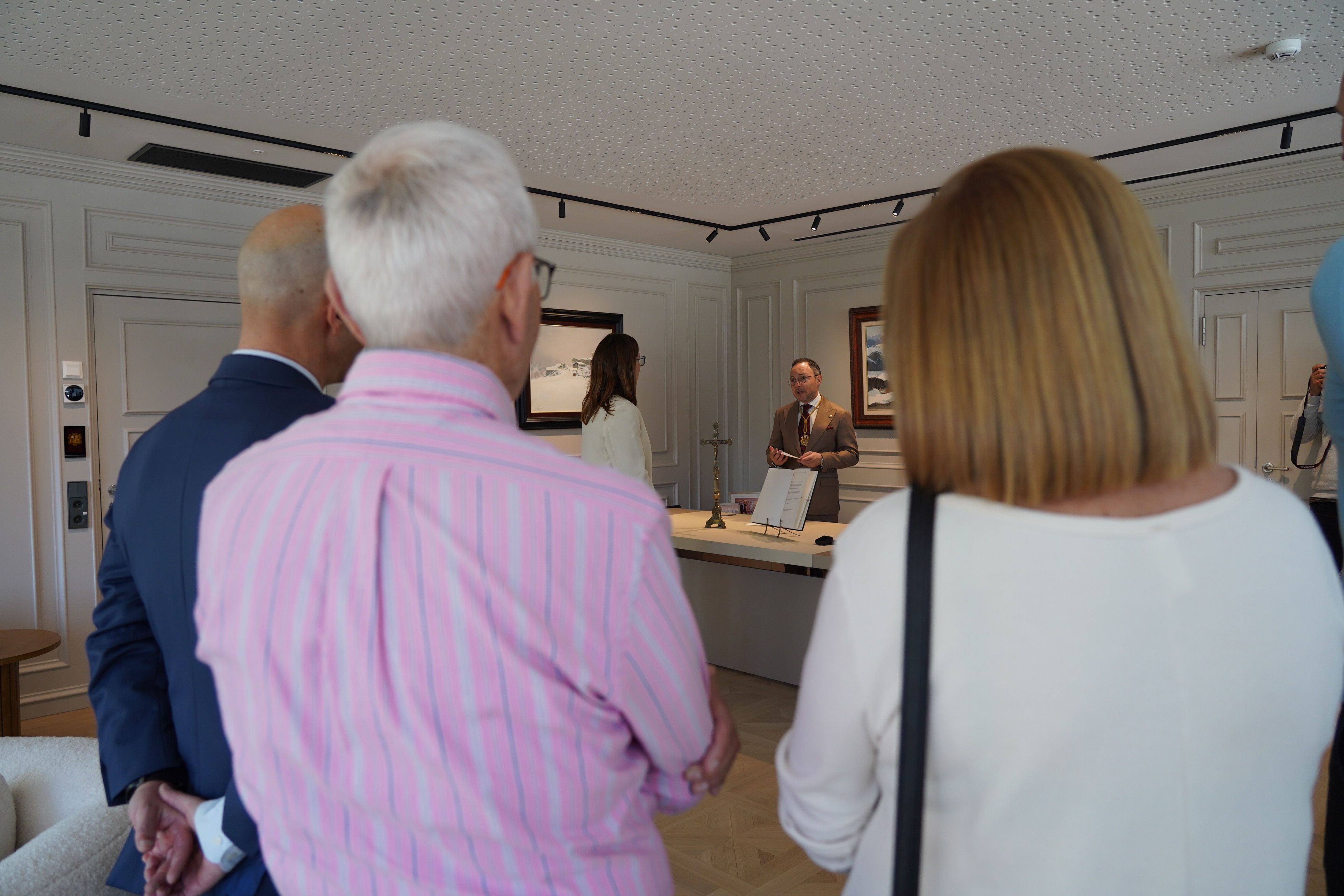 Camps i Espot vistos entre els familiars de la nova secretària d'Estat.