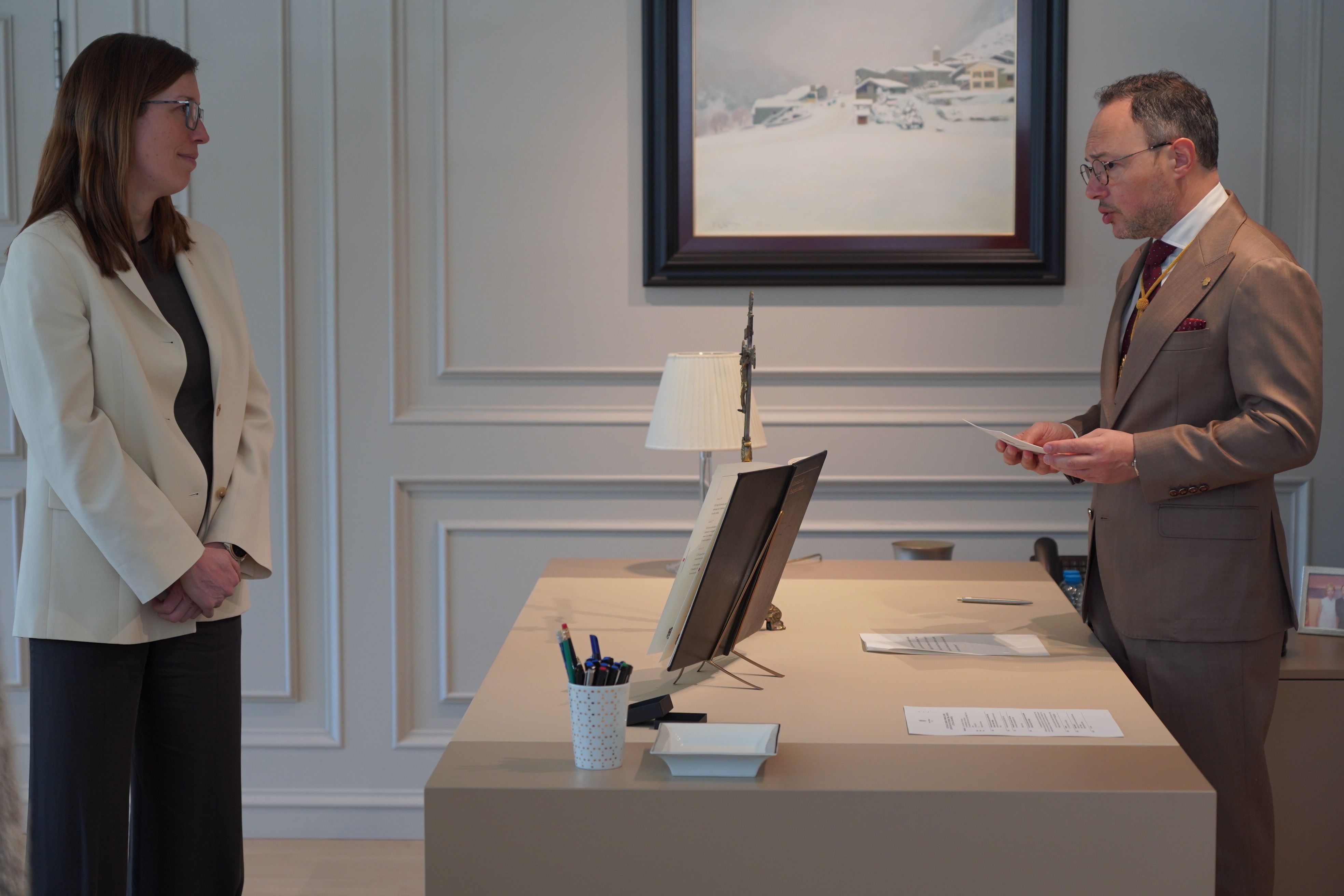 Xavier Espot durant la presa de jurament de Laura Camps.